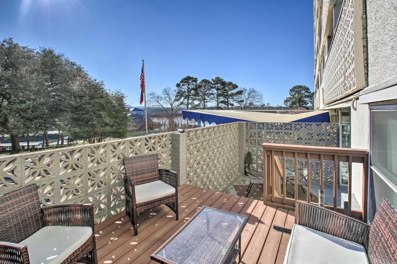 Stunning On Lake Hamilton! *