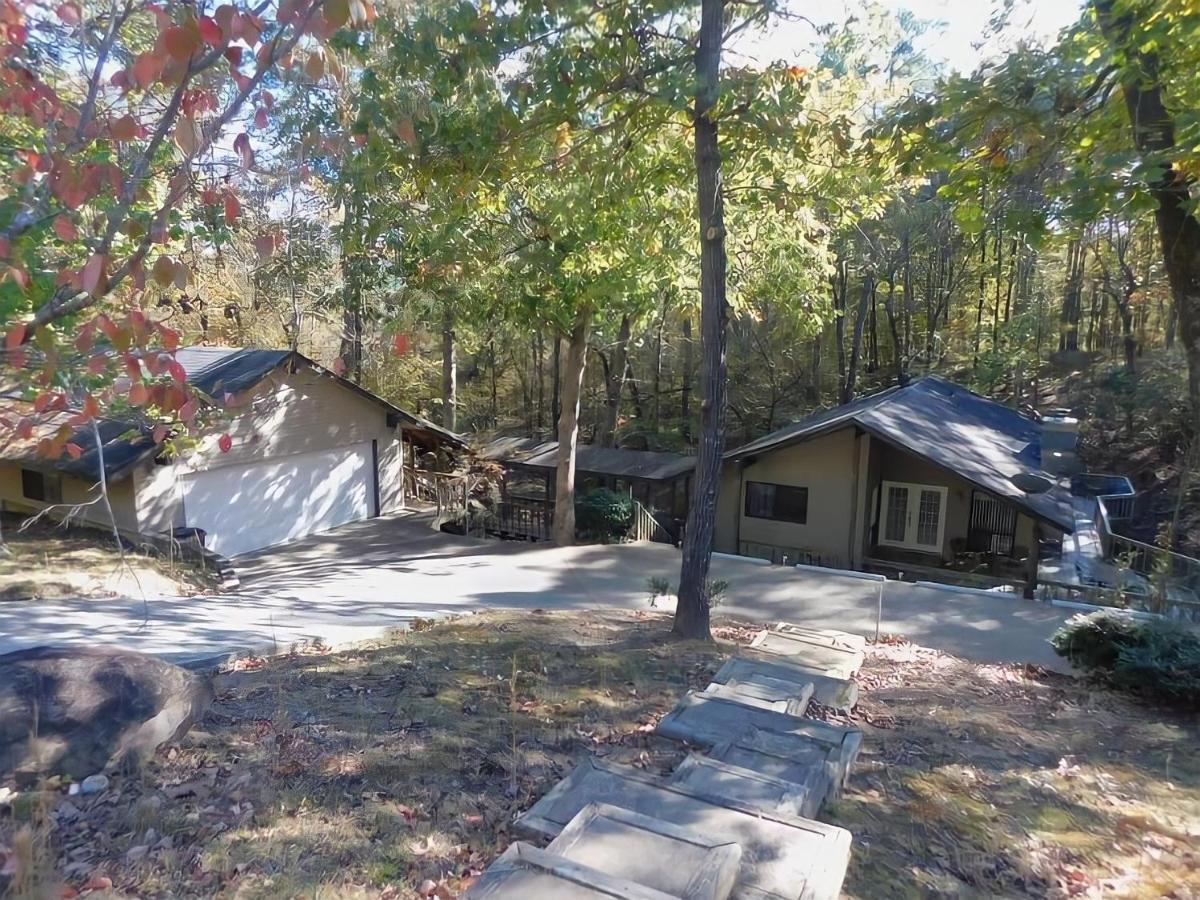 Holiday home Secluded With Mini Waterfall And A Creek In *