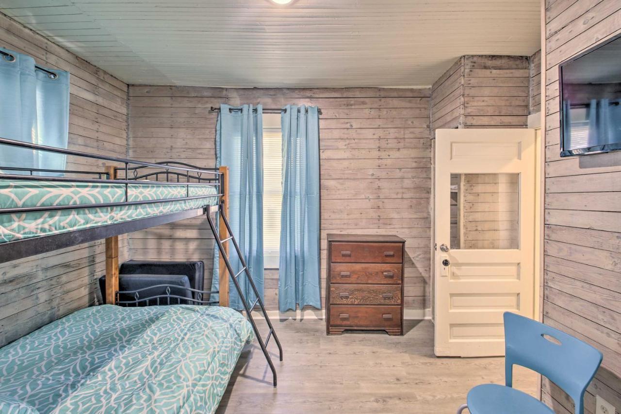 Holiday home Pet-friendly Less Than 1 Mi To Natl Park Hot Springs