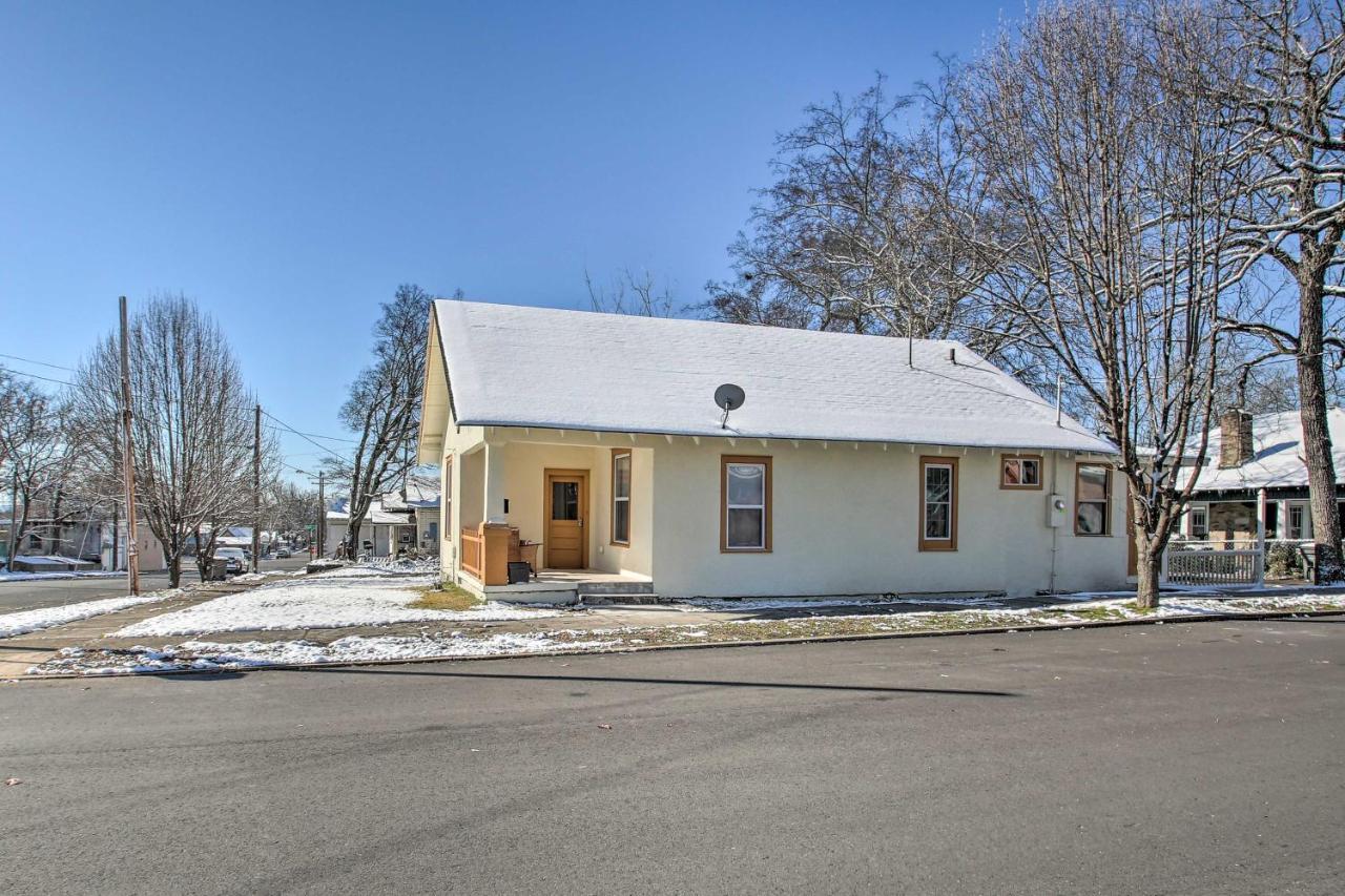 Pet-friendly Less Than 1 Mi To Natl Park Holiday home Hot Springs