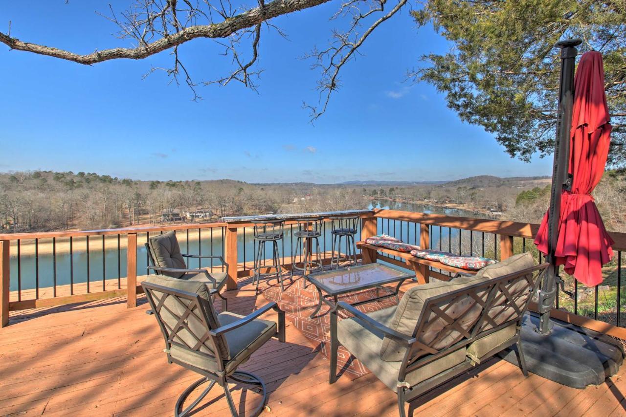 Waterfront Escape With Hot Tub! *