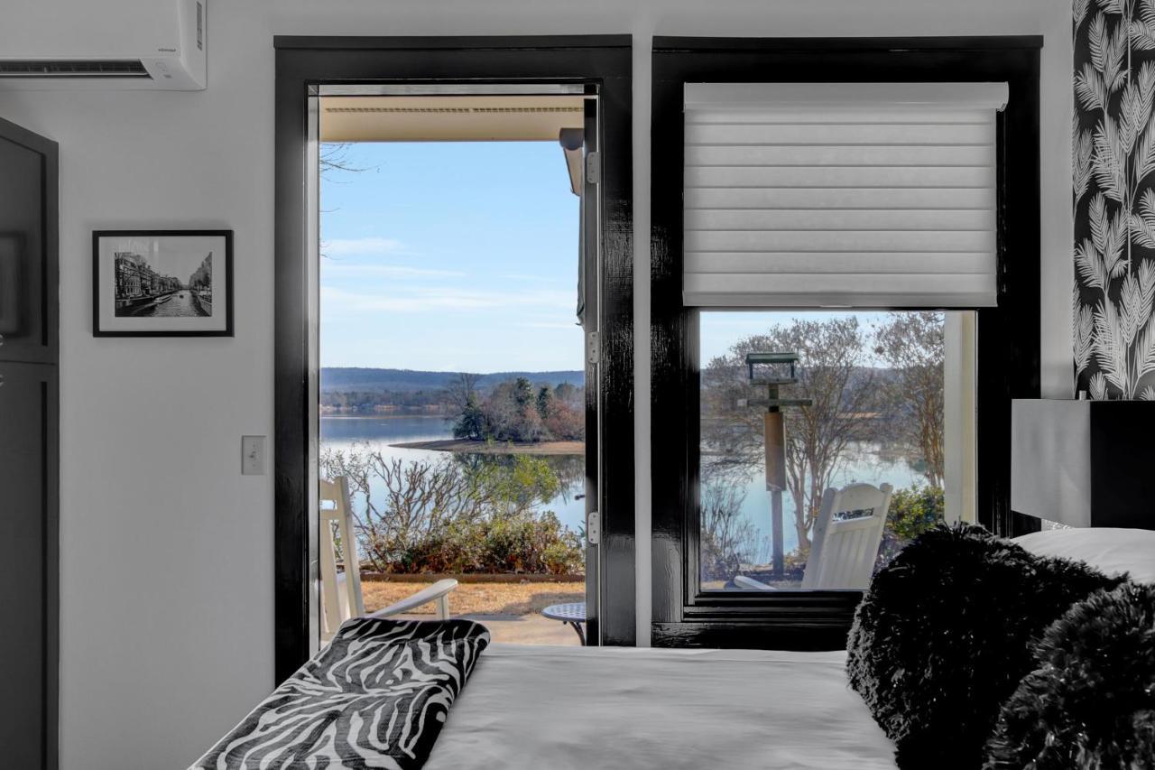 Hotel Lookout Point Lakeside