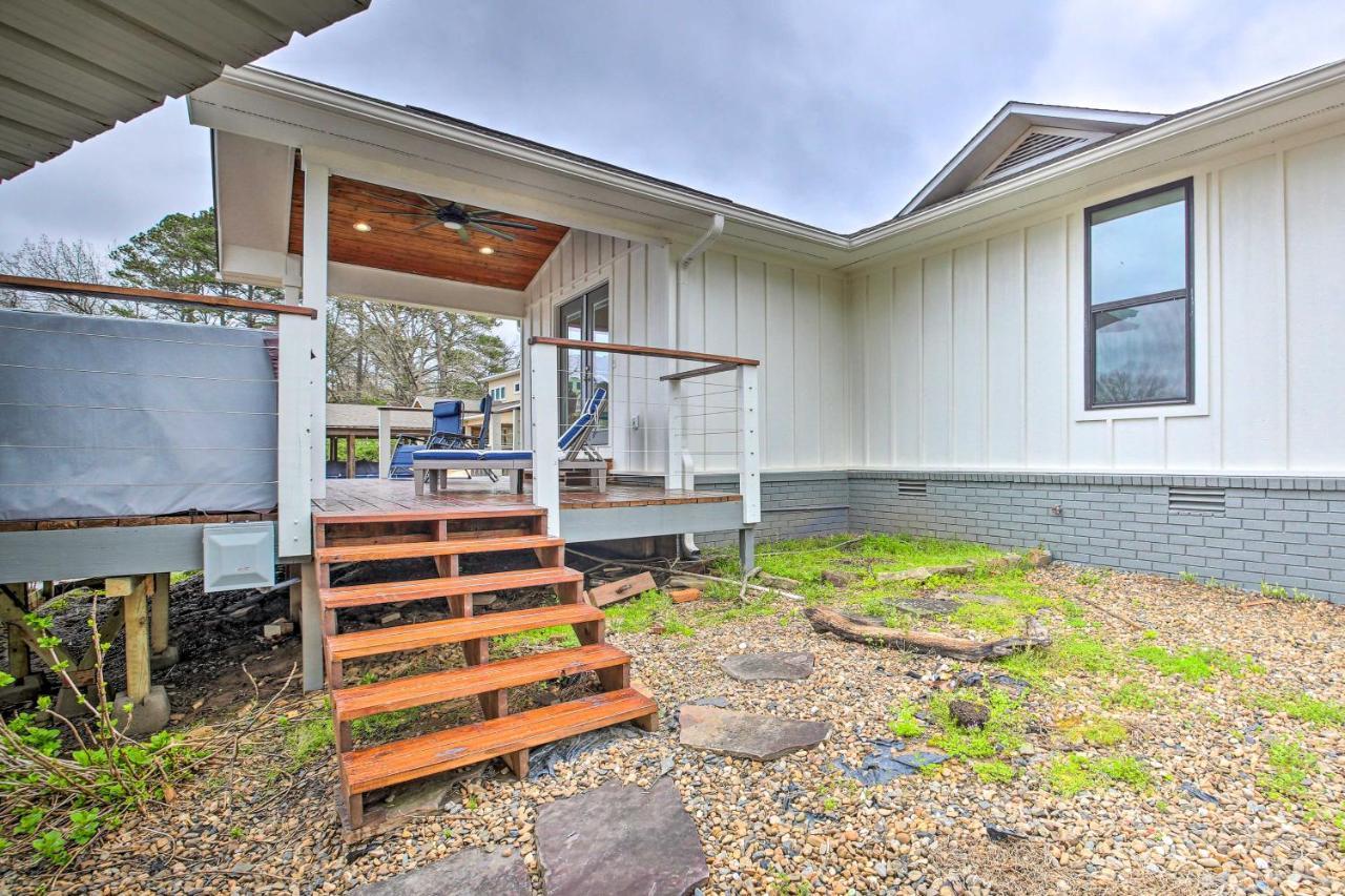 Waterfront With Boat Dock And Kayaks! Holiday home