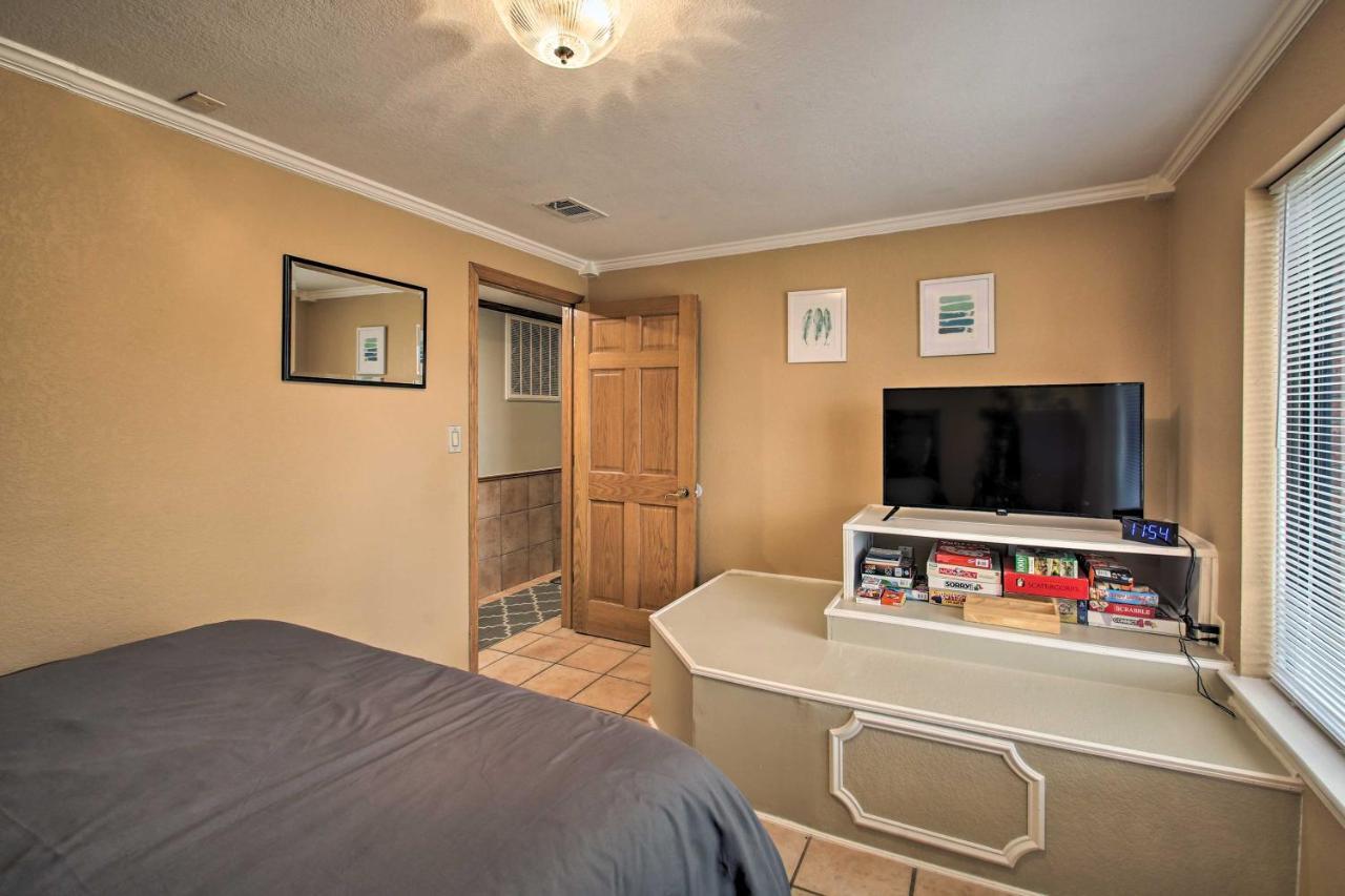 Pet-friendly Lakefront Gem In With Docks *