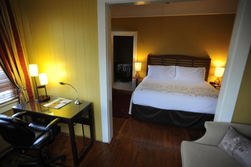 Inn Alpine Hot Springs