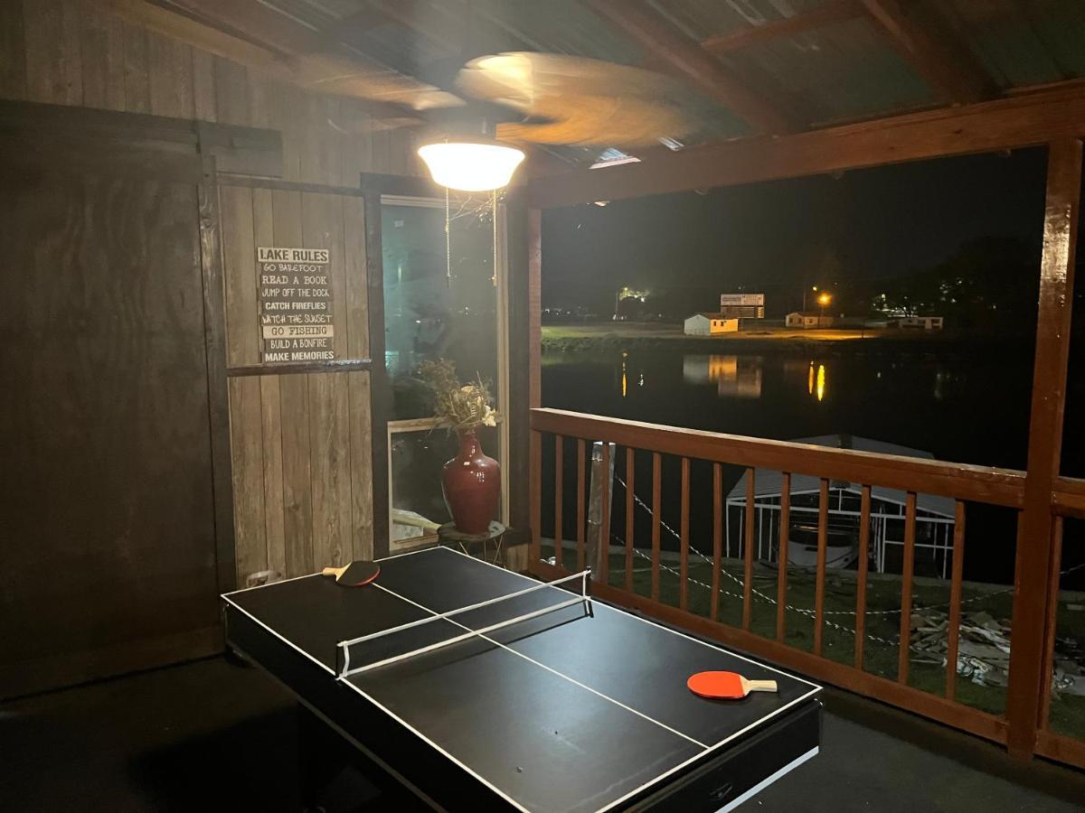 Ledgerock House! Boat Included March-october,outside Bar, Pool Table,family Fun Center Holiday home *