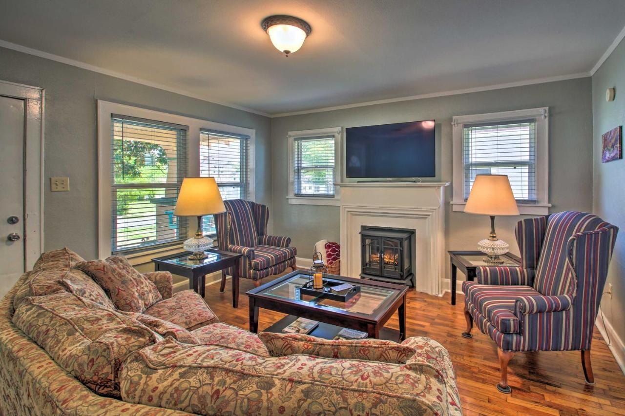 - Walk To Oaklawn Casino! Holiday home *