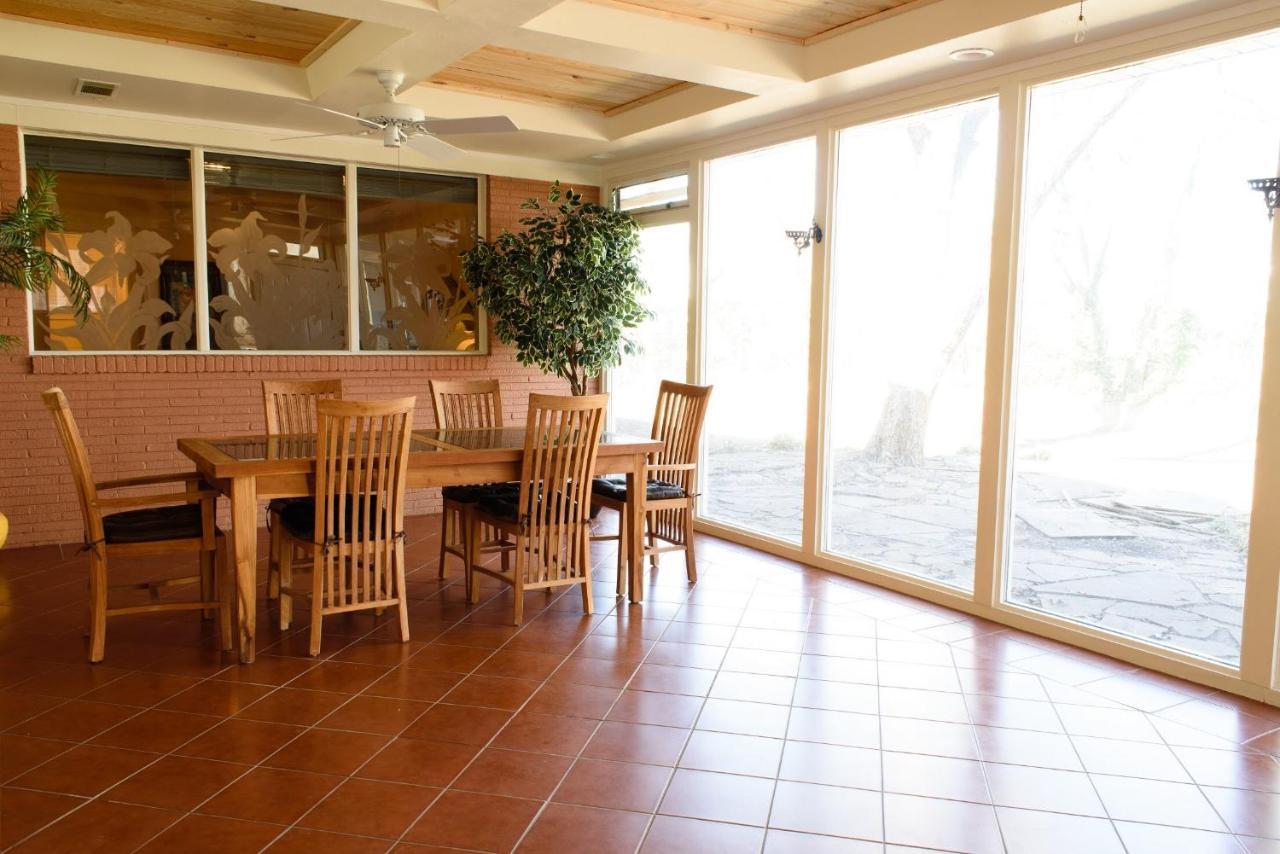 Oakwood Manor - Steps To Oaklawn, Minutes To Downtown, Lakes, Hot Springs
