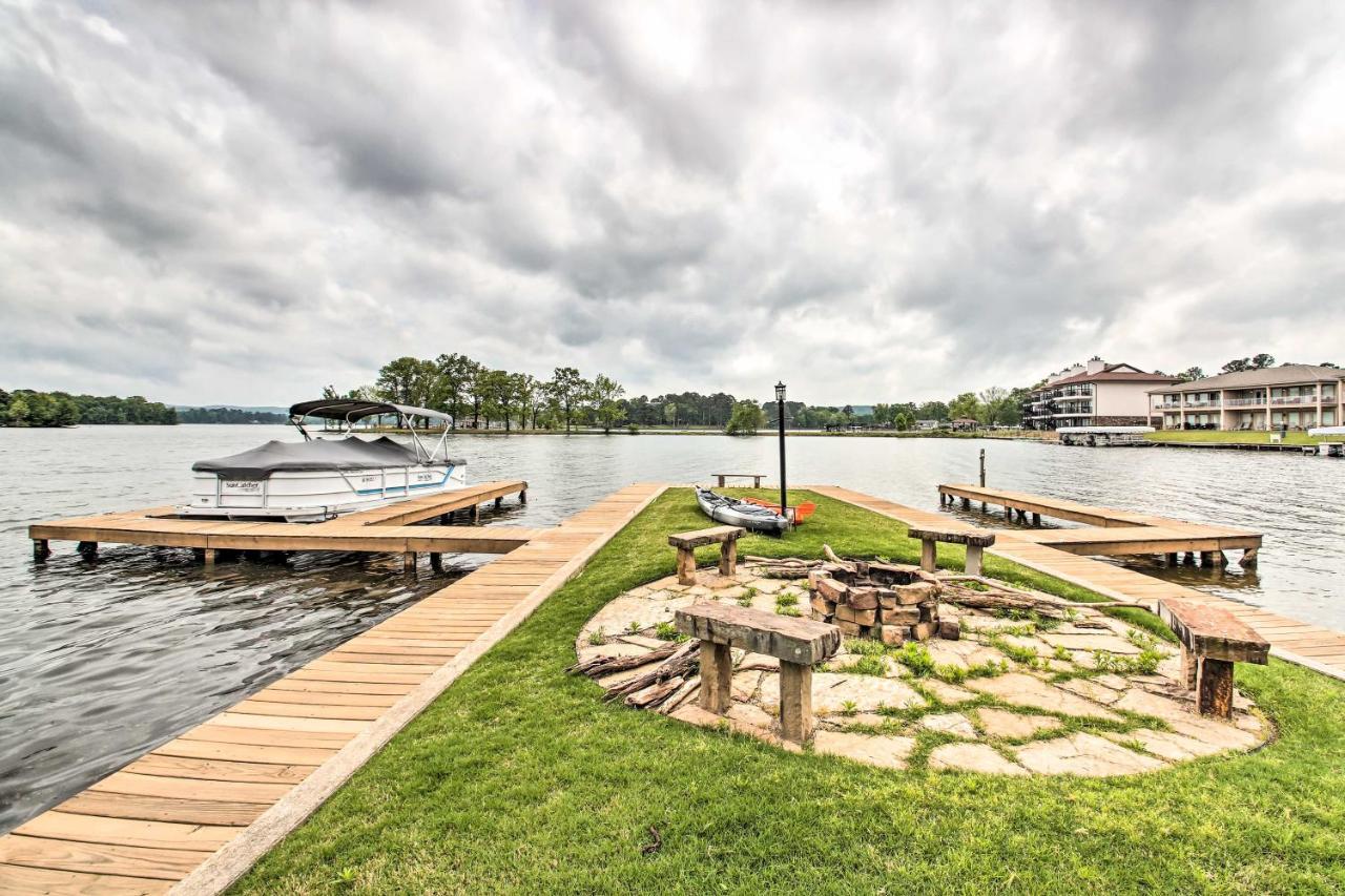 Remarkable With Lake Views! Apartment Hot Springs