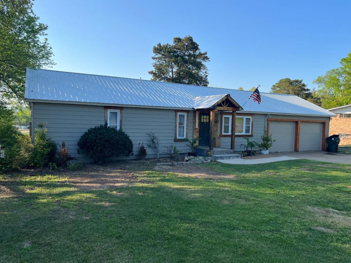 Ledgerock House! Boat Included March-october,outside Bar, Pool Table,family Fun Center *