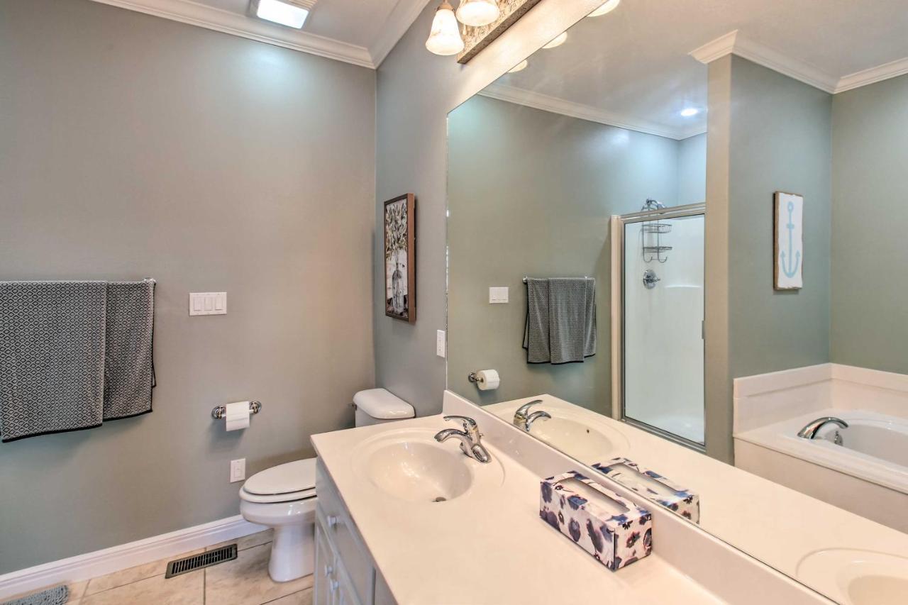 Remarkable With Lake Views! *