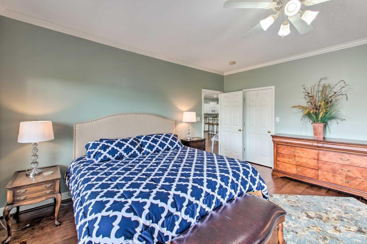 Remarkable With Lake Views!