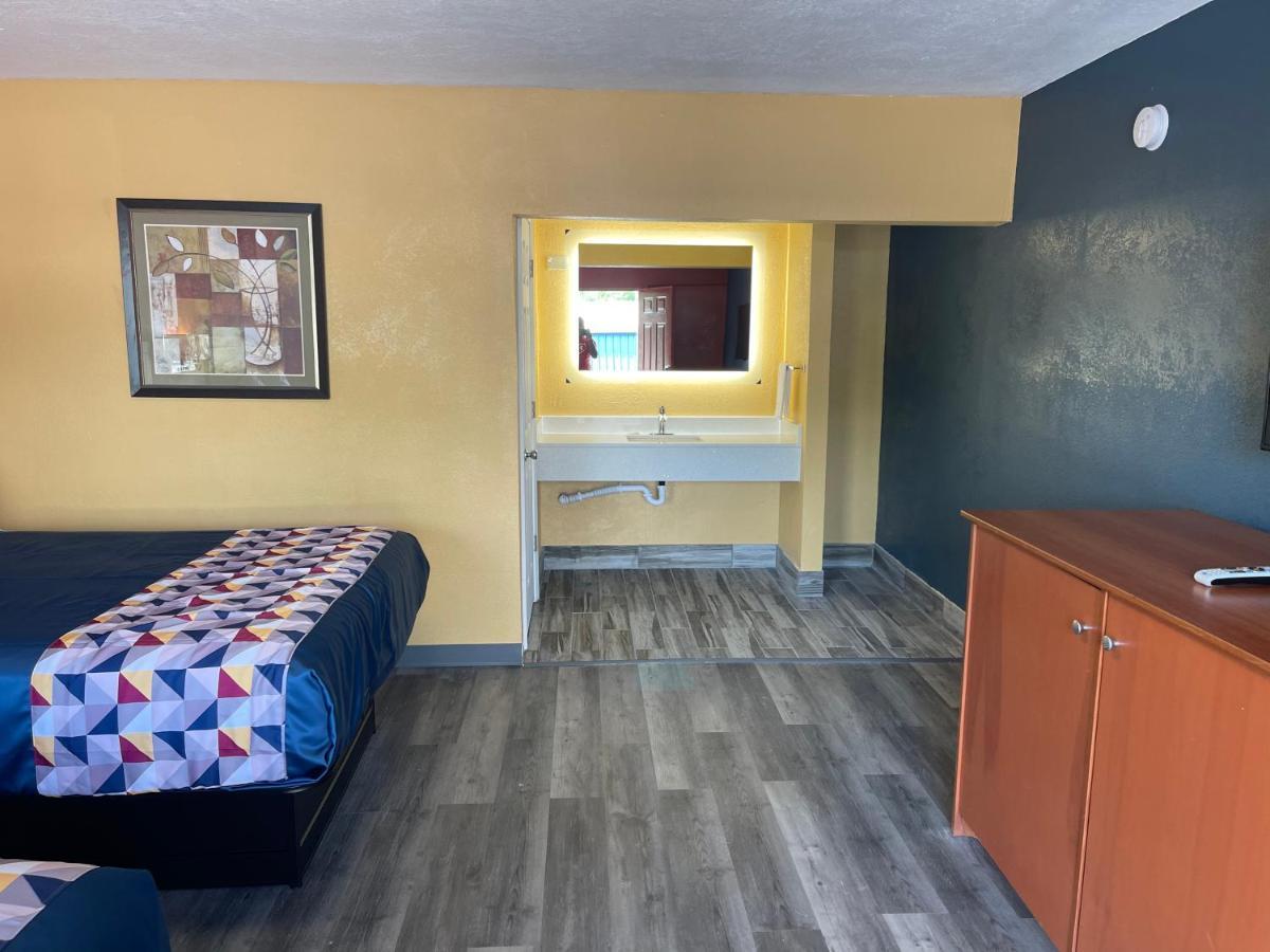 Economy Motel