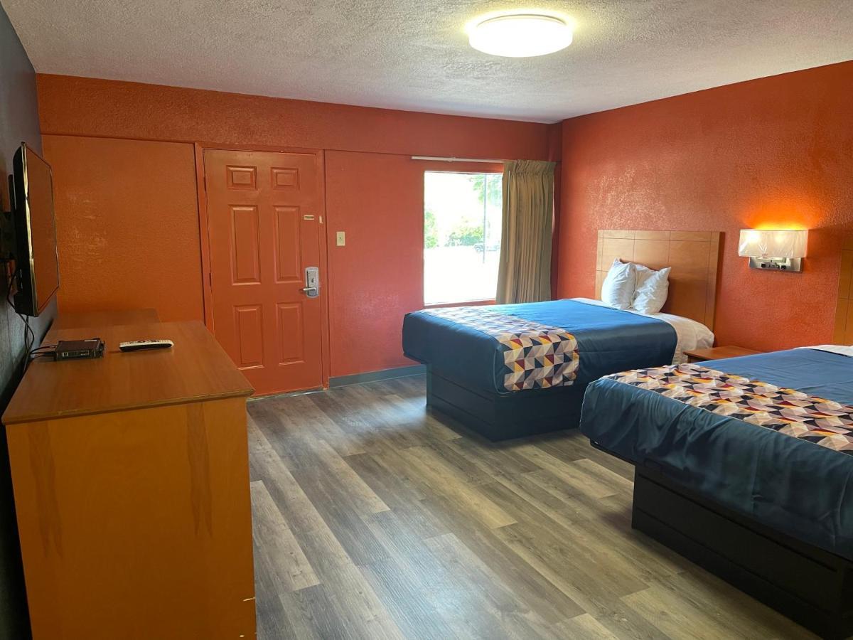 Motel Economy