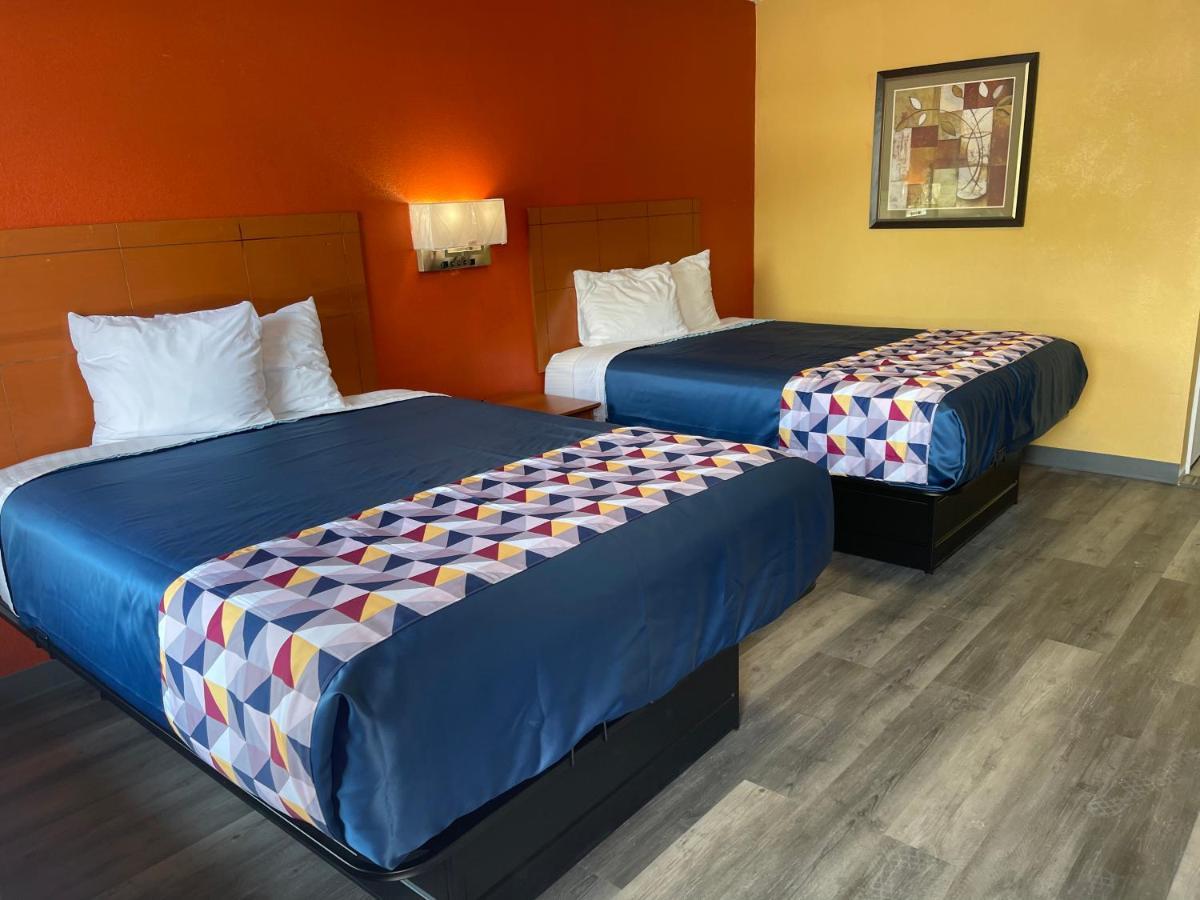 Motel Economy