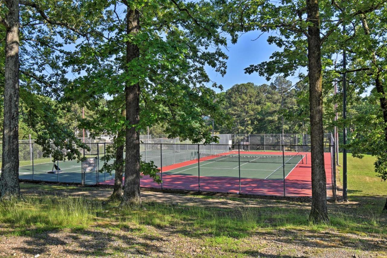 Holiday home With Deck And Amenities! Hot Springs