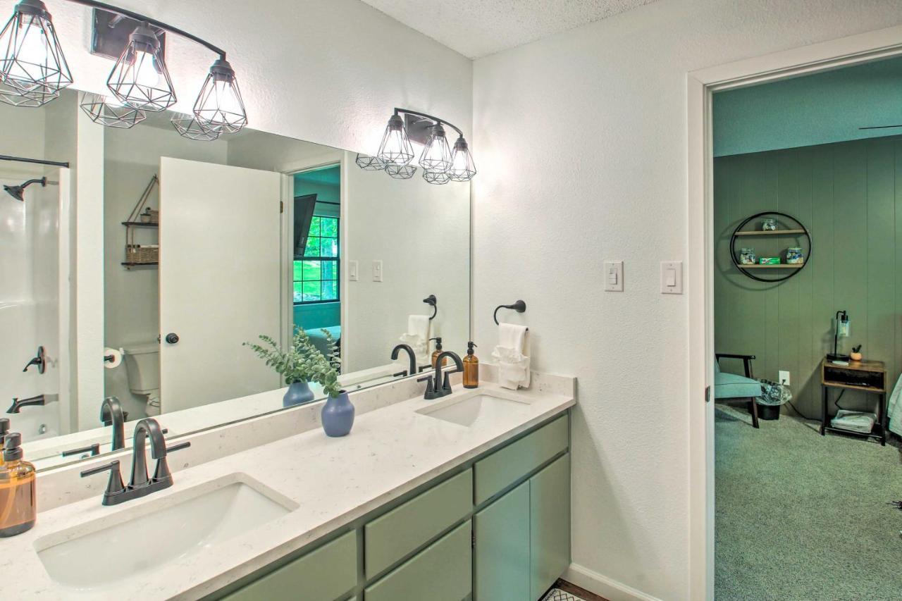 With Deck And Amenities!