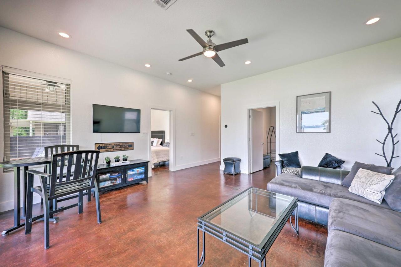 Waterfront About 4 Mi To Oaklawn Racing Casino! Holiday home Hot Springs