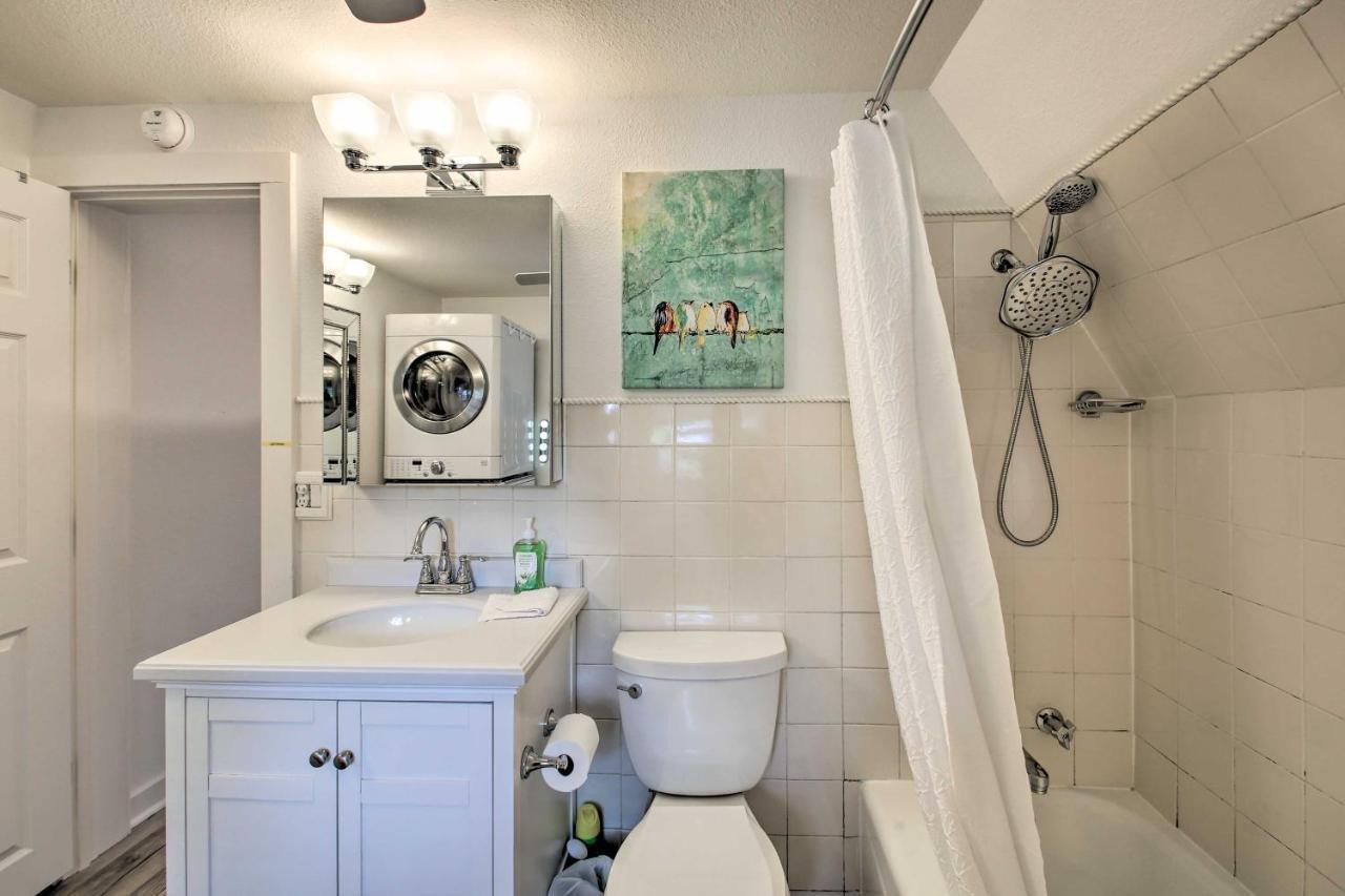 Pet-friendly On Hamilton! Holiday home