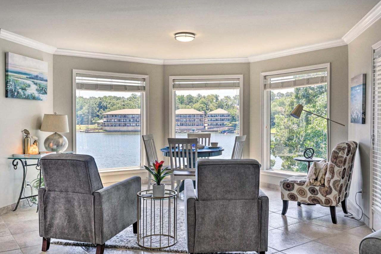 Delightful Access And Views!