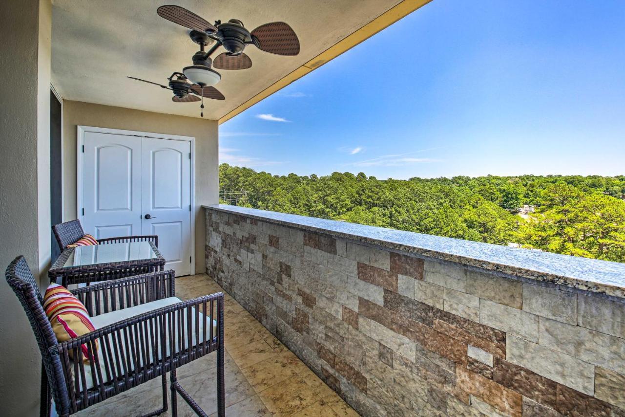 Updated Daze With Amazing Pool! Apartment Hot Springs