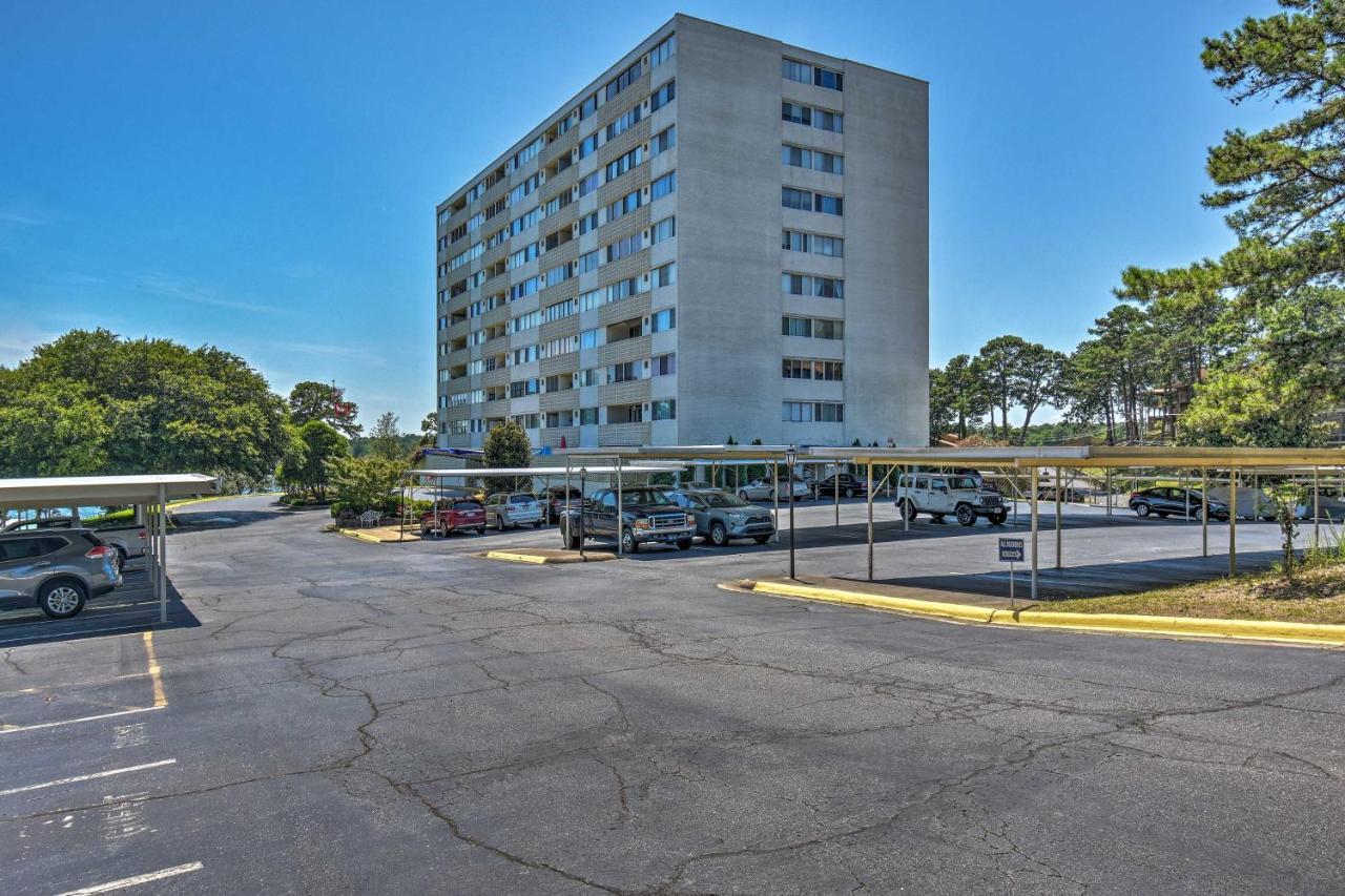 Updated Daze With Amazing Pool! Apartment Hot Springs