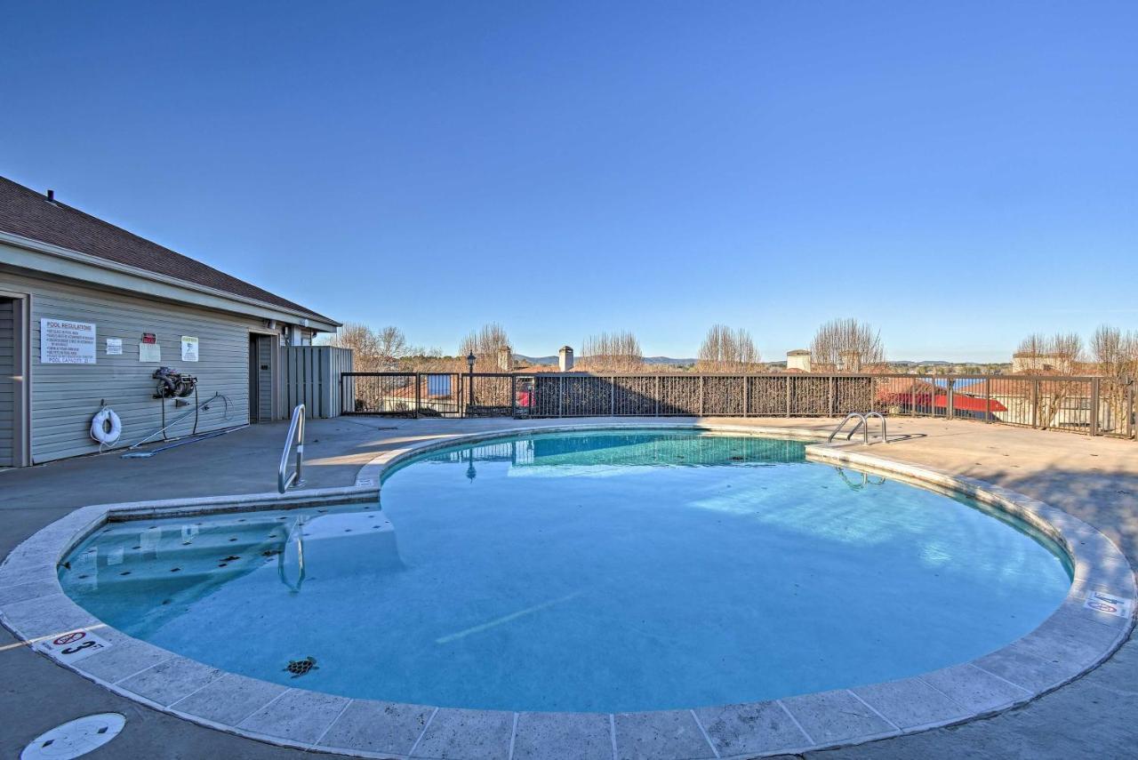 Beautiful With Hamilton Views Hot Springs