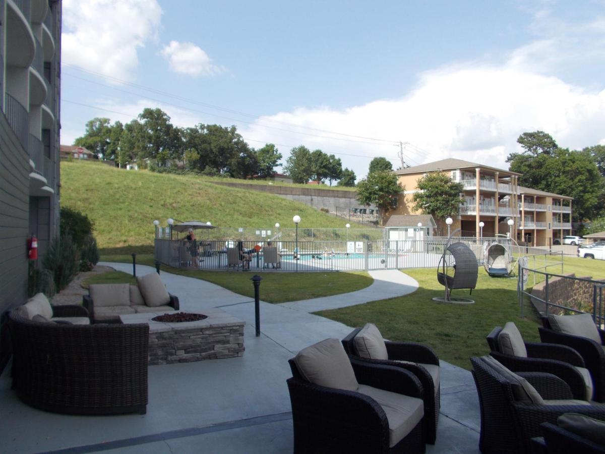 Baymont On The By Wyndham