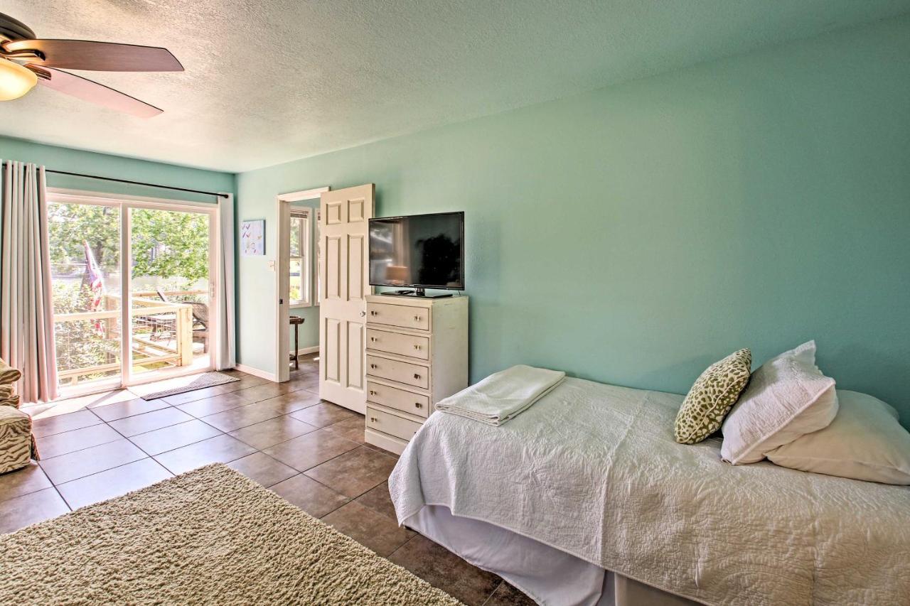 Tranquil With And Dock Access! *