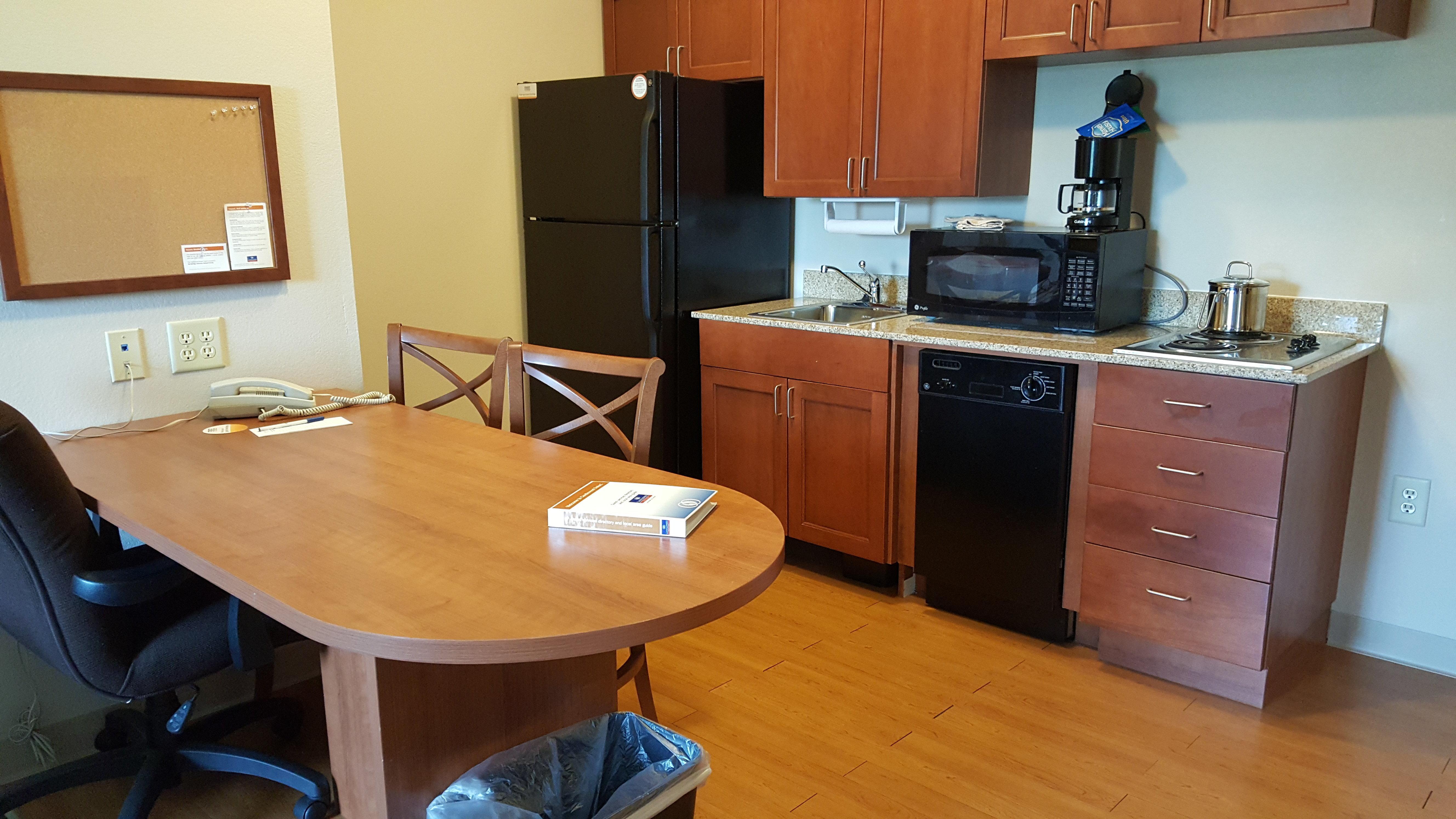 Candlewood By Ihg Resort Hot Springs