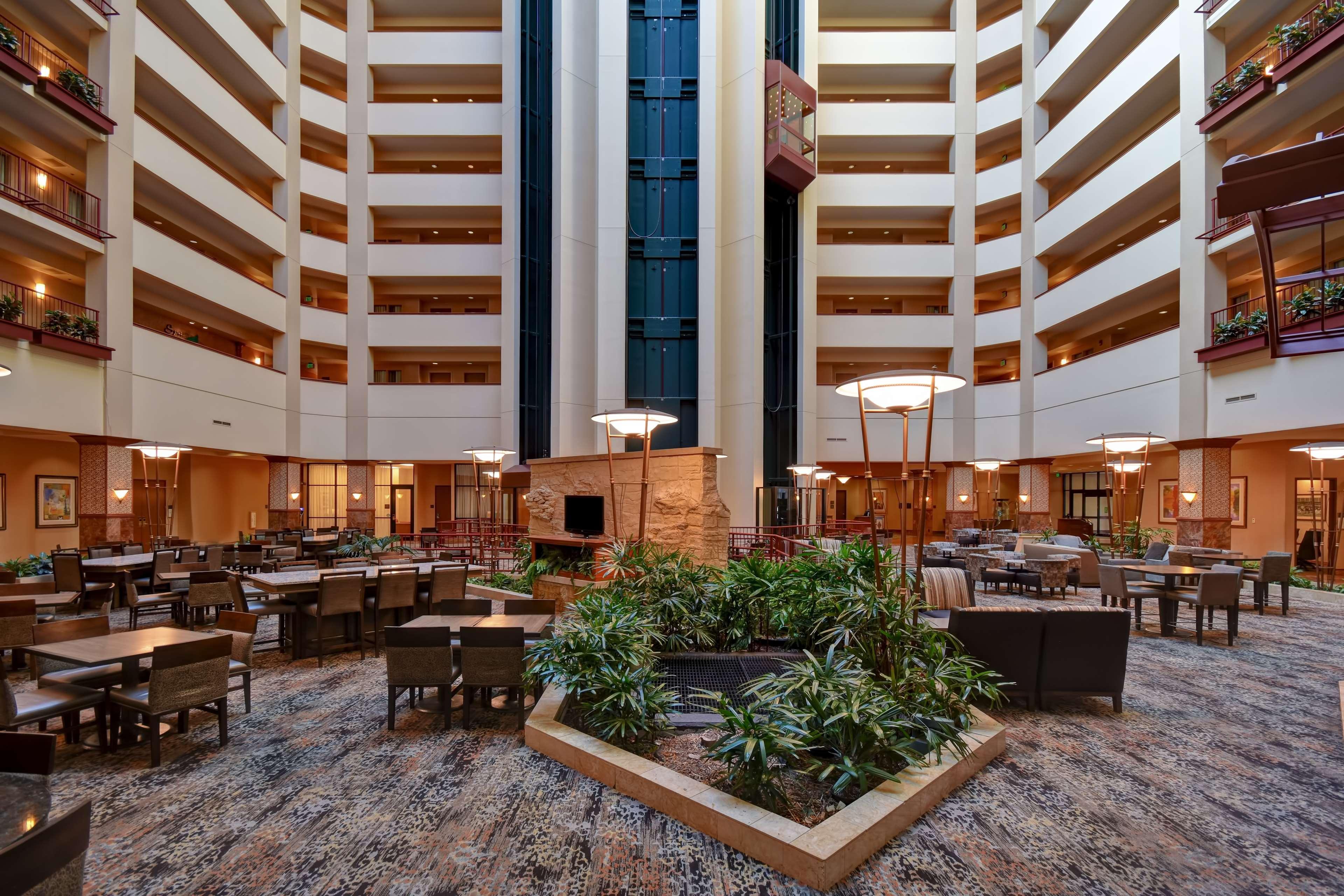 Embassy By Hilton At Convention Center Hotel Hot Springs