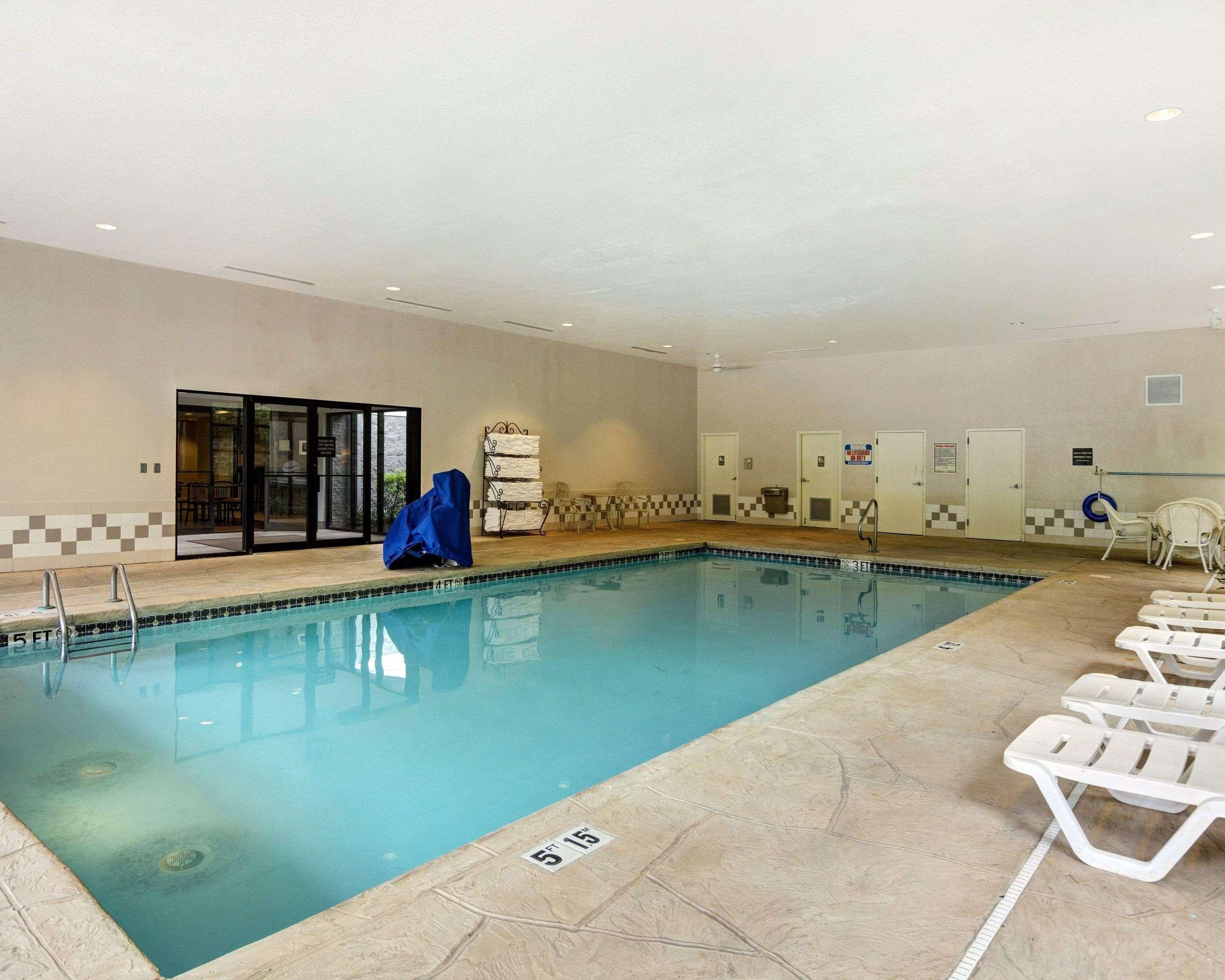 Comfort & Hotel Hot Springs