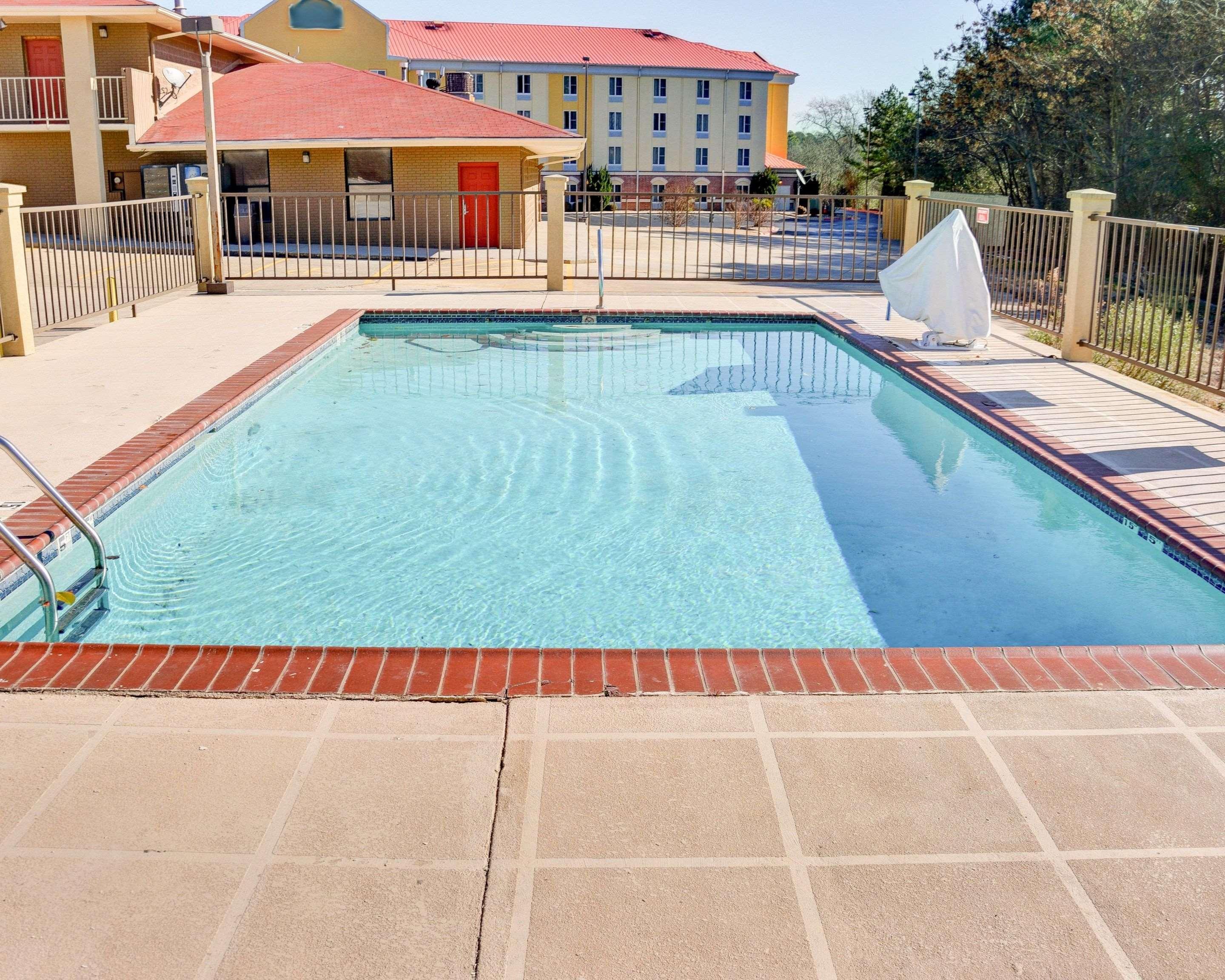 Quality & Hot Springs-lake Hamilton Hotel 3*