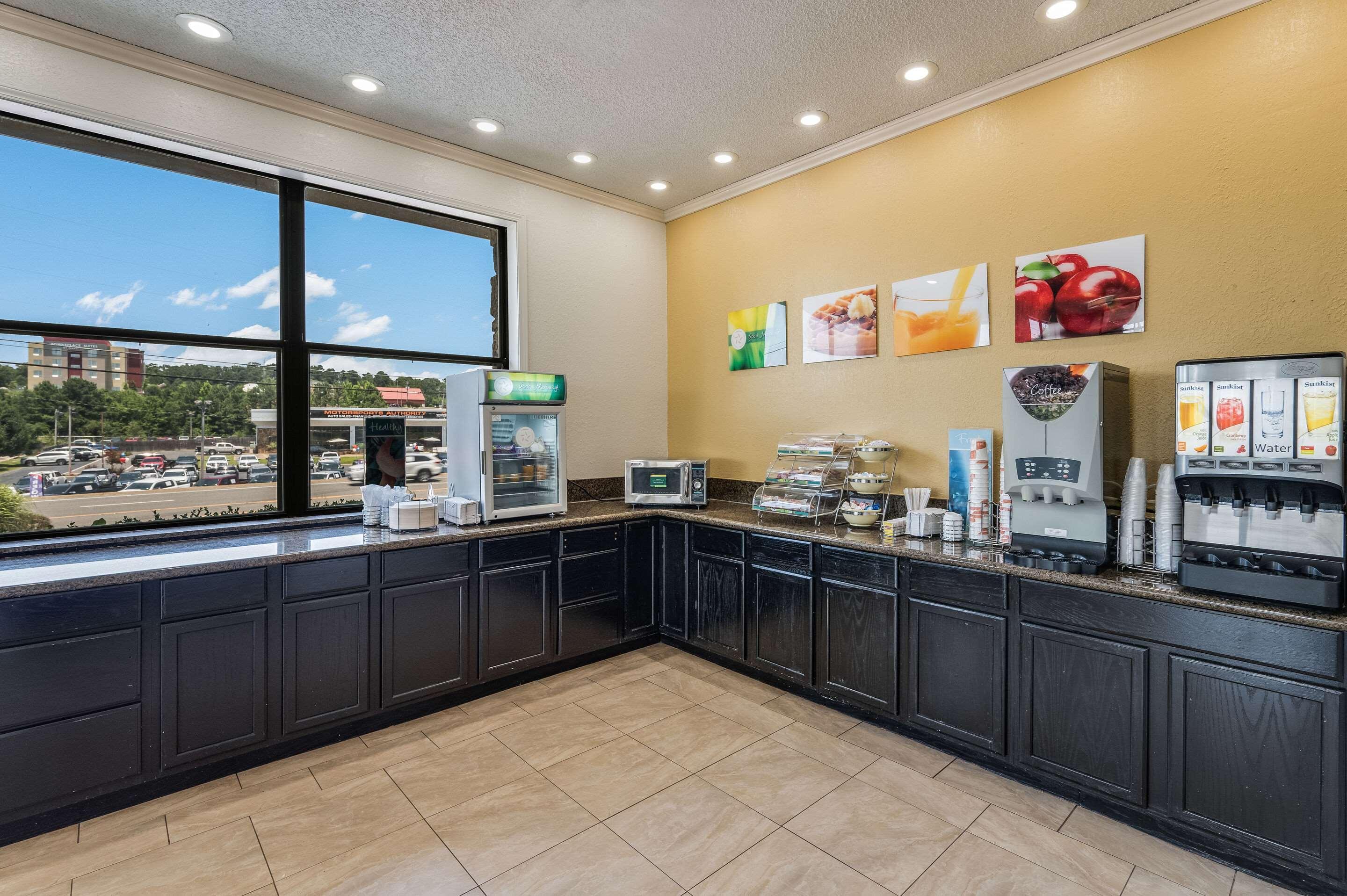 Quality & Hot Springs-lake Hamilton Hotel 3*