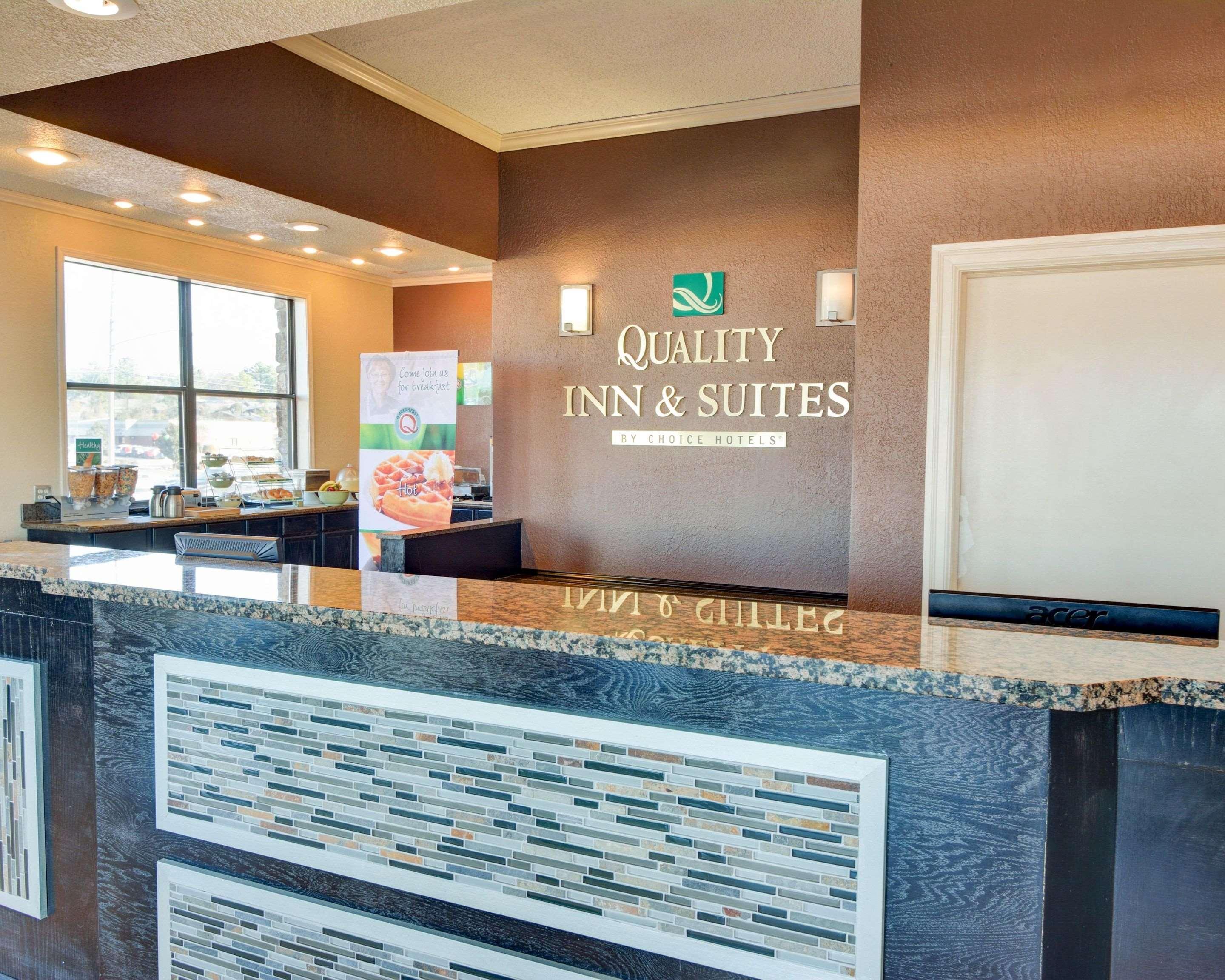 Hotel Quality & Hot Springs-lake Hamilton 3*