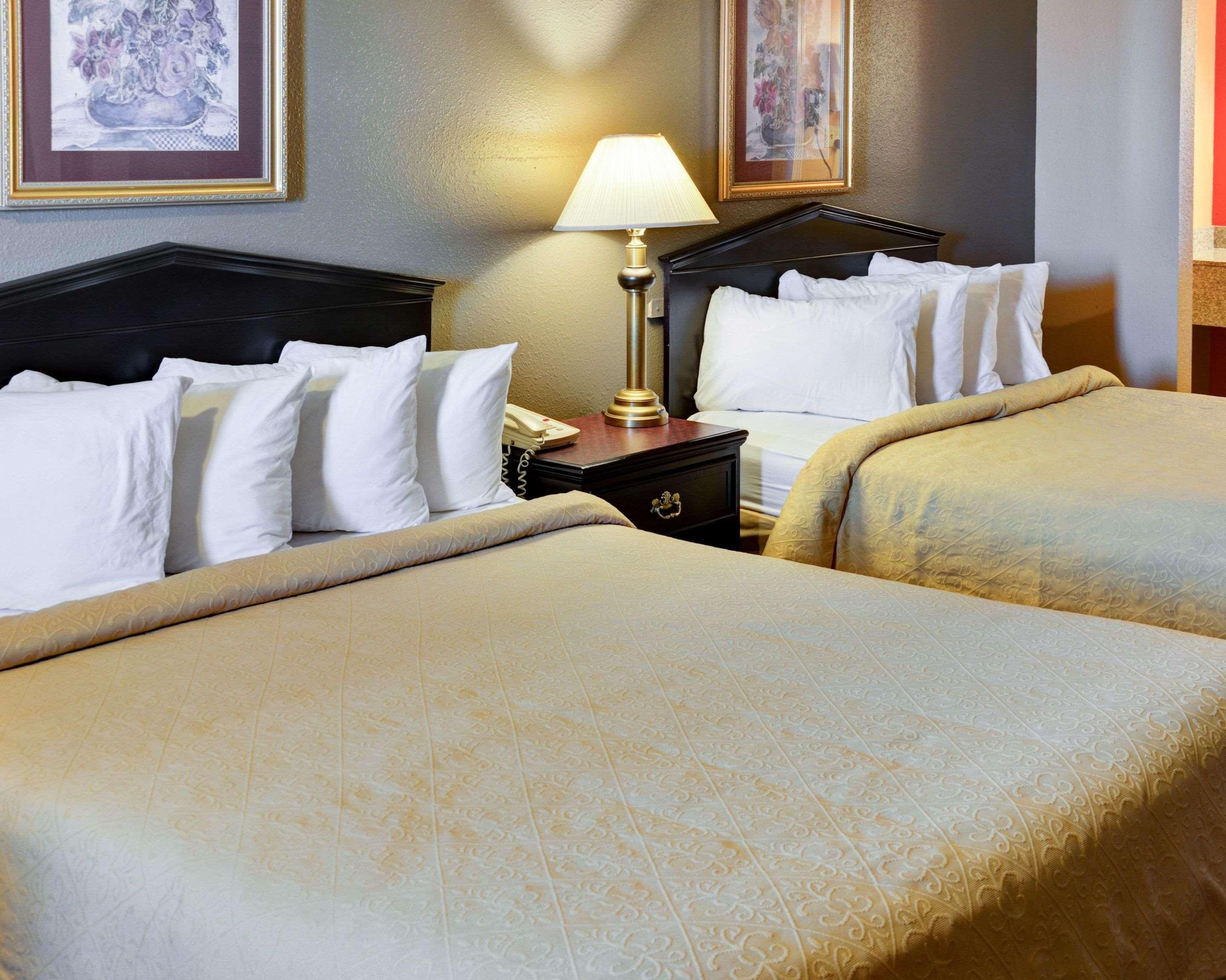 Quality & Hot Springs-lake Hamilton Hotel 3*