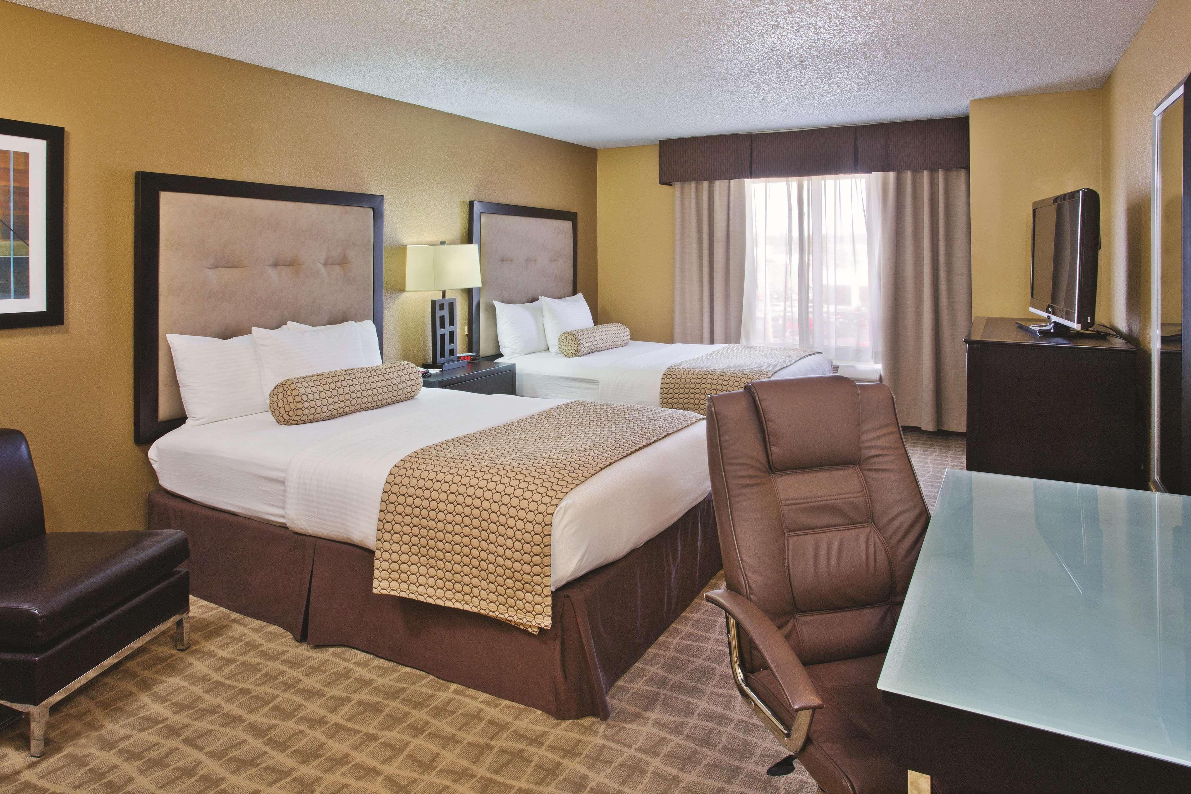 La Quinta By Wyndham Hotel