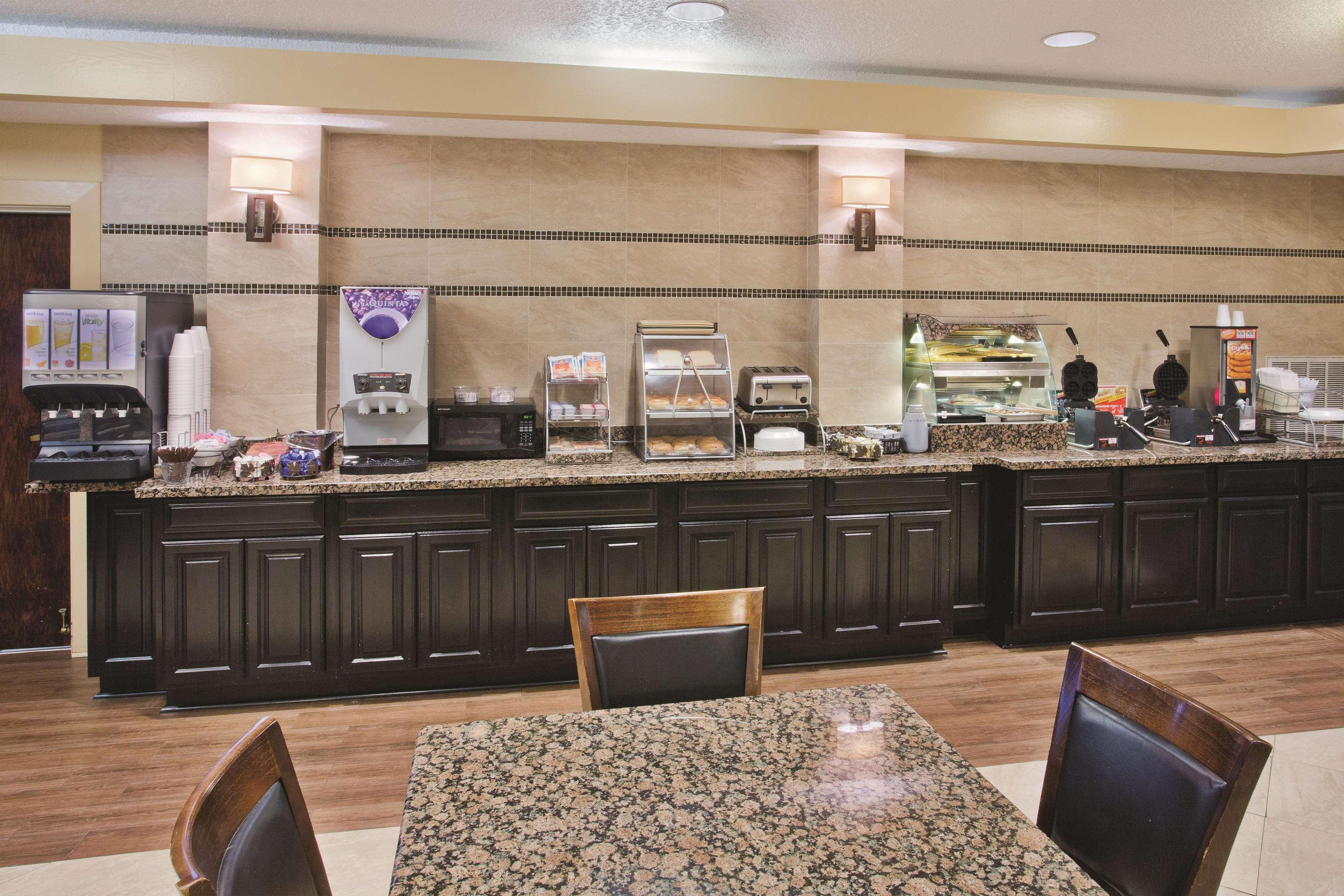 La Quinta By Wyndham Hotel
