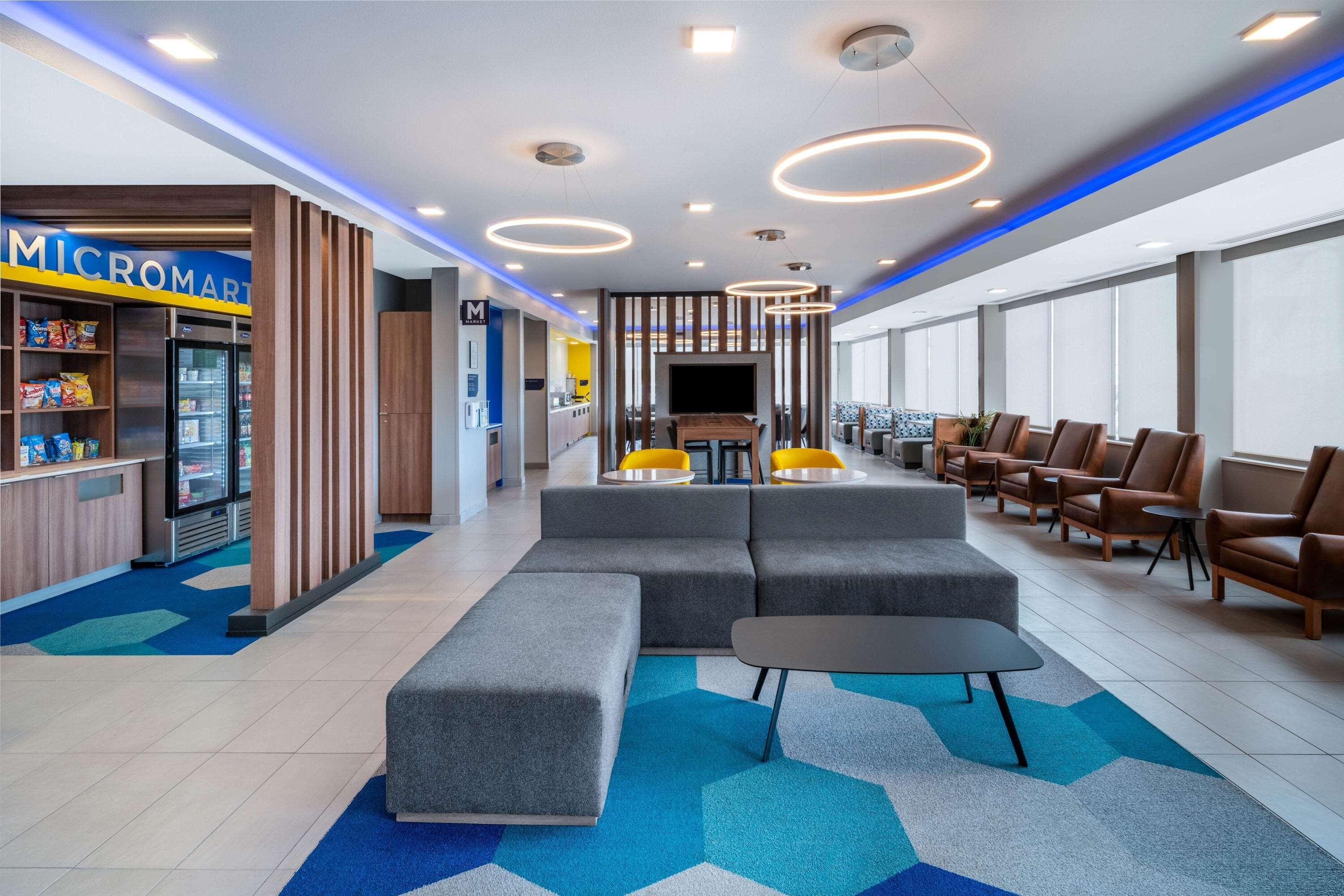 Hotel Microtel & By Wyndham Hot Springs