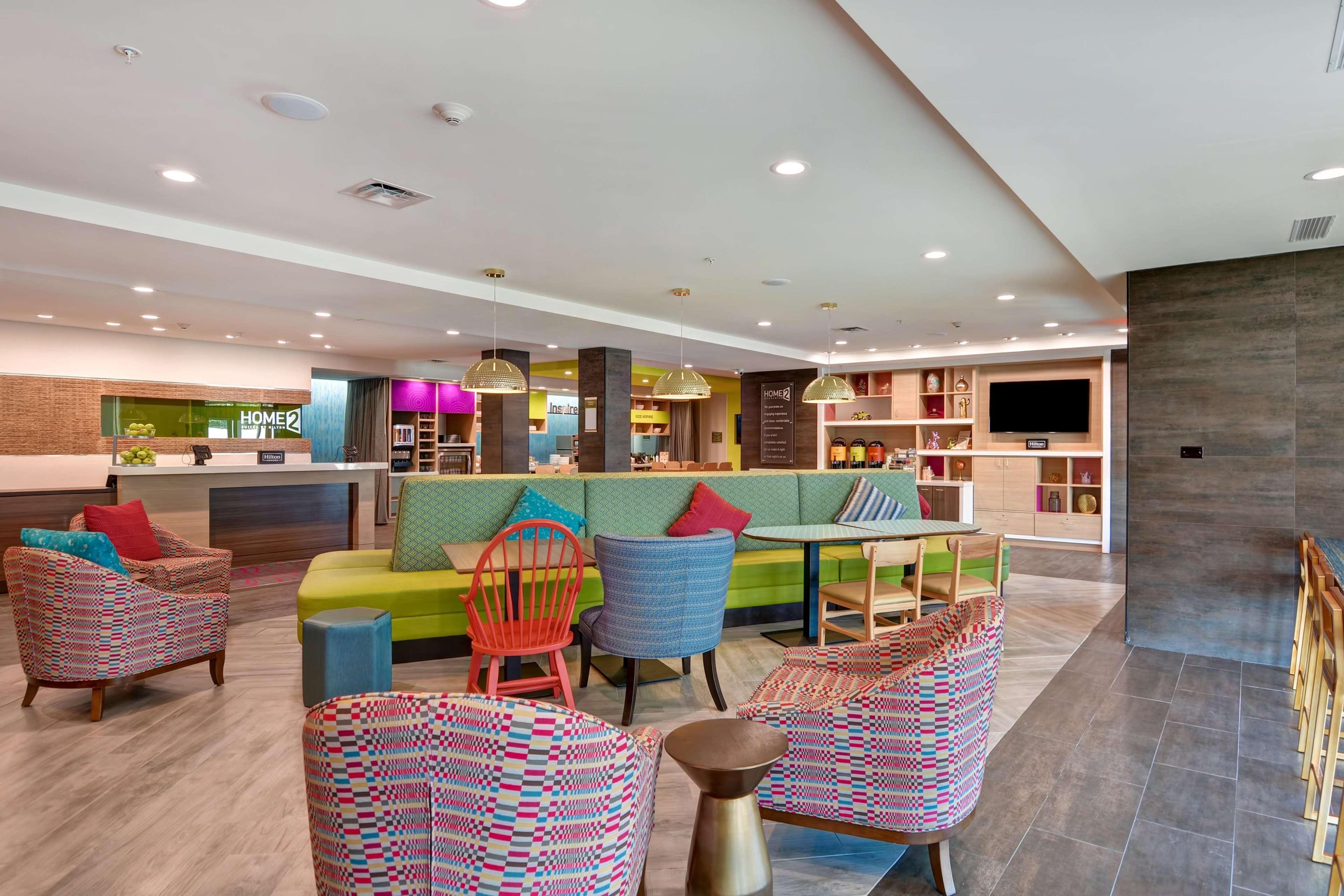 Hotel Home2 By Hilton