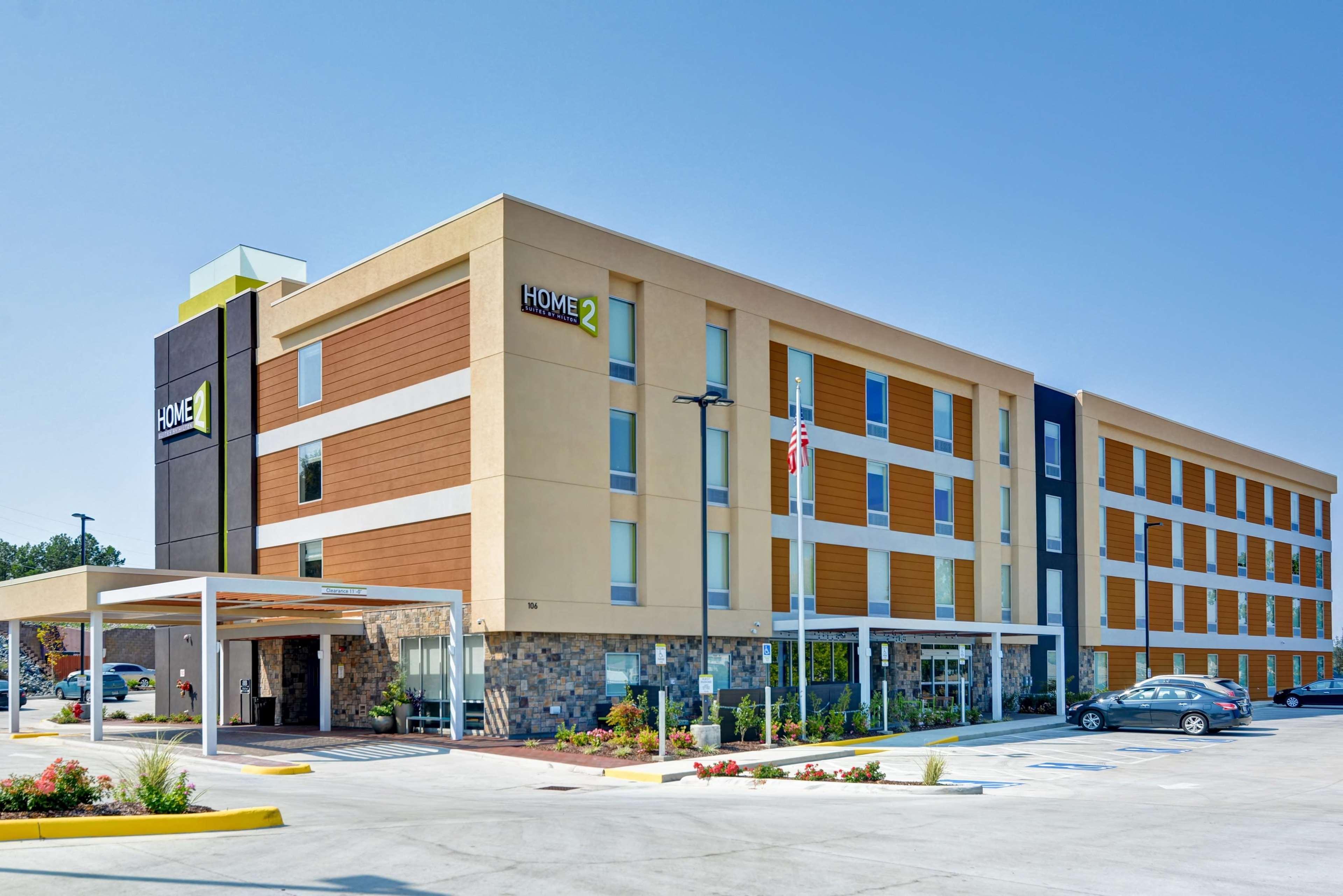 Hotel Home2 By Hilton Hot Springs