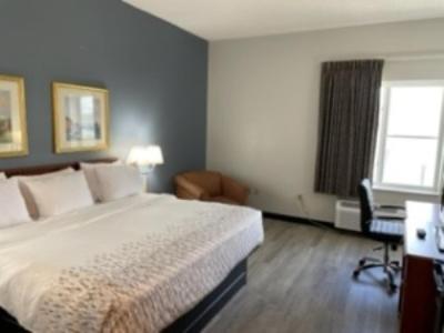 Baymont On The By Wyndham Hotel