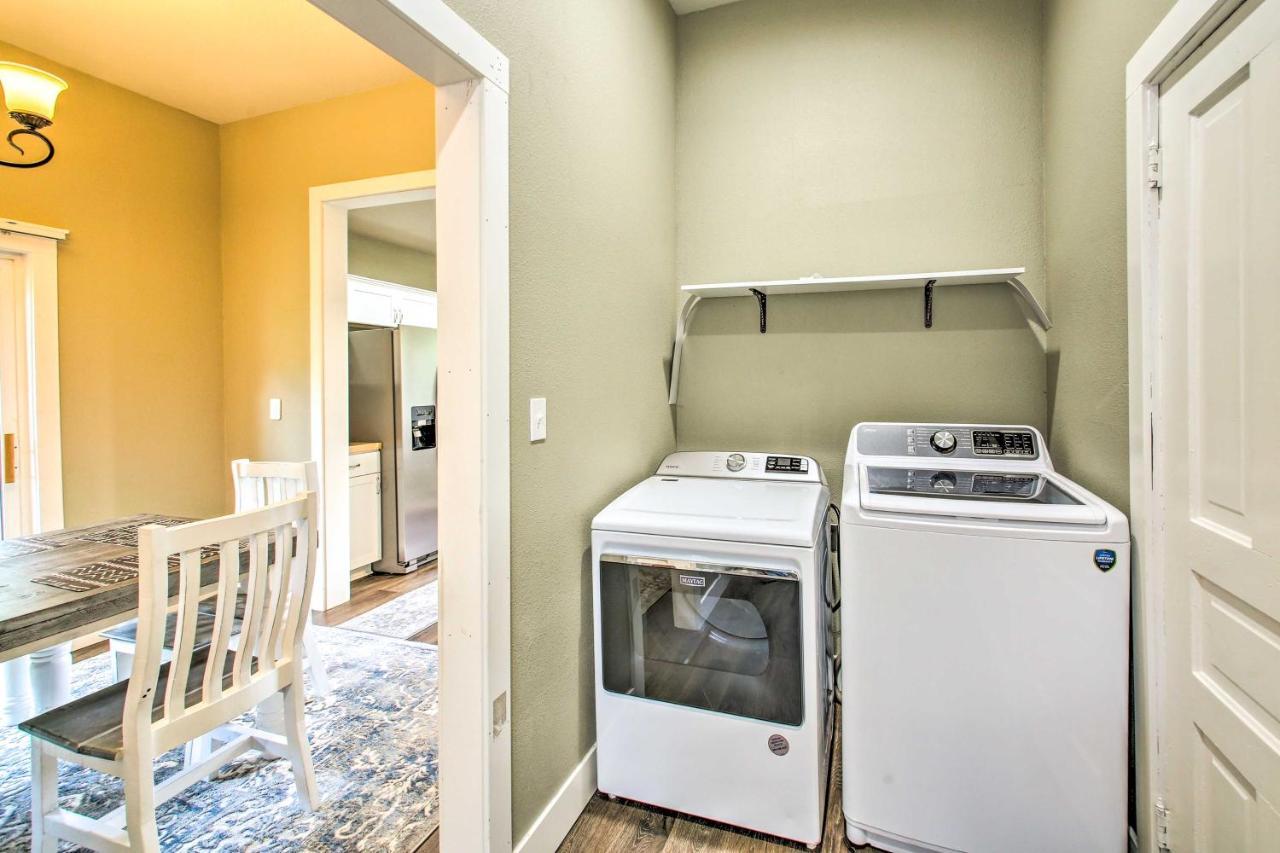 Historic Near Bathhouse Row! Holiday home *