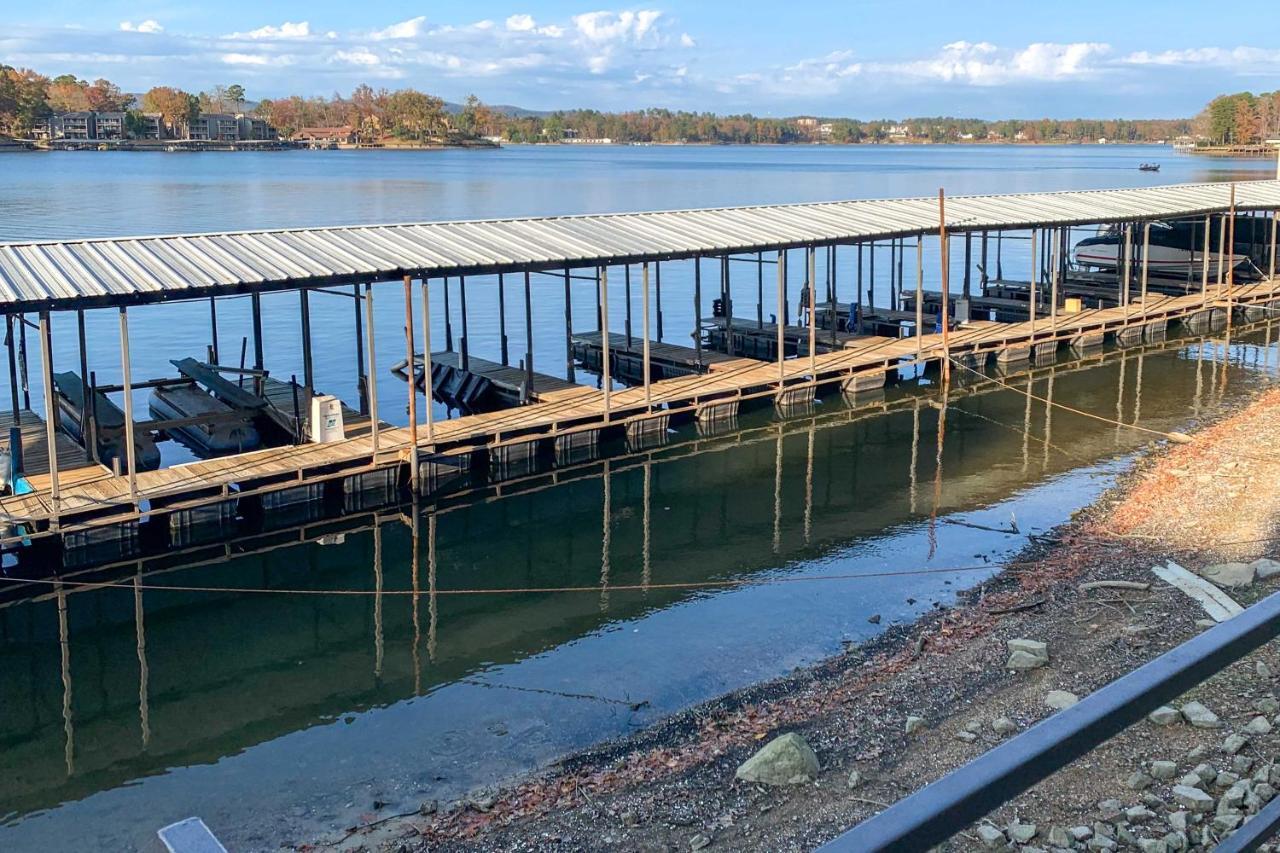Lakefront With Pool Access! Apartment Hot Springs
