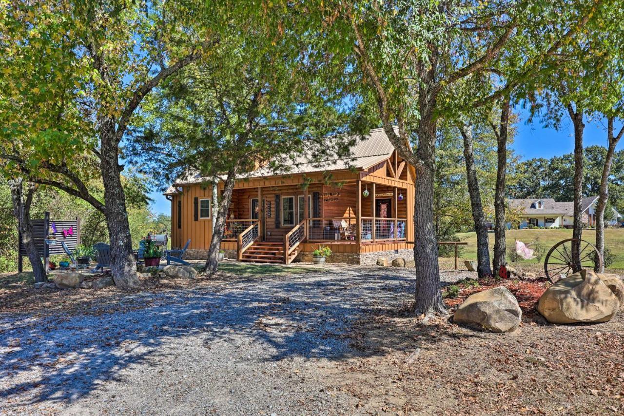 New-build Tree About 3 Mi To Hamilton Holiday home *
