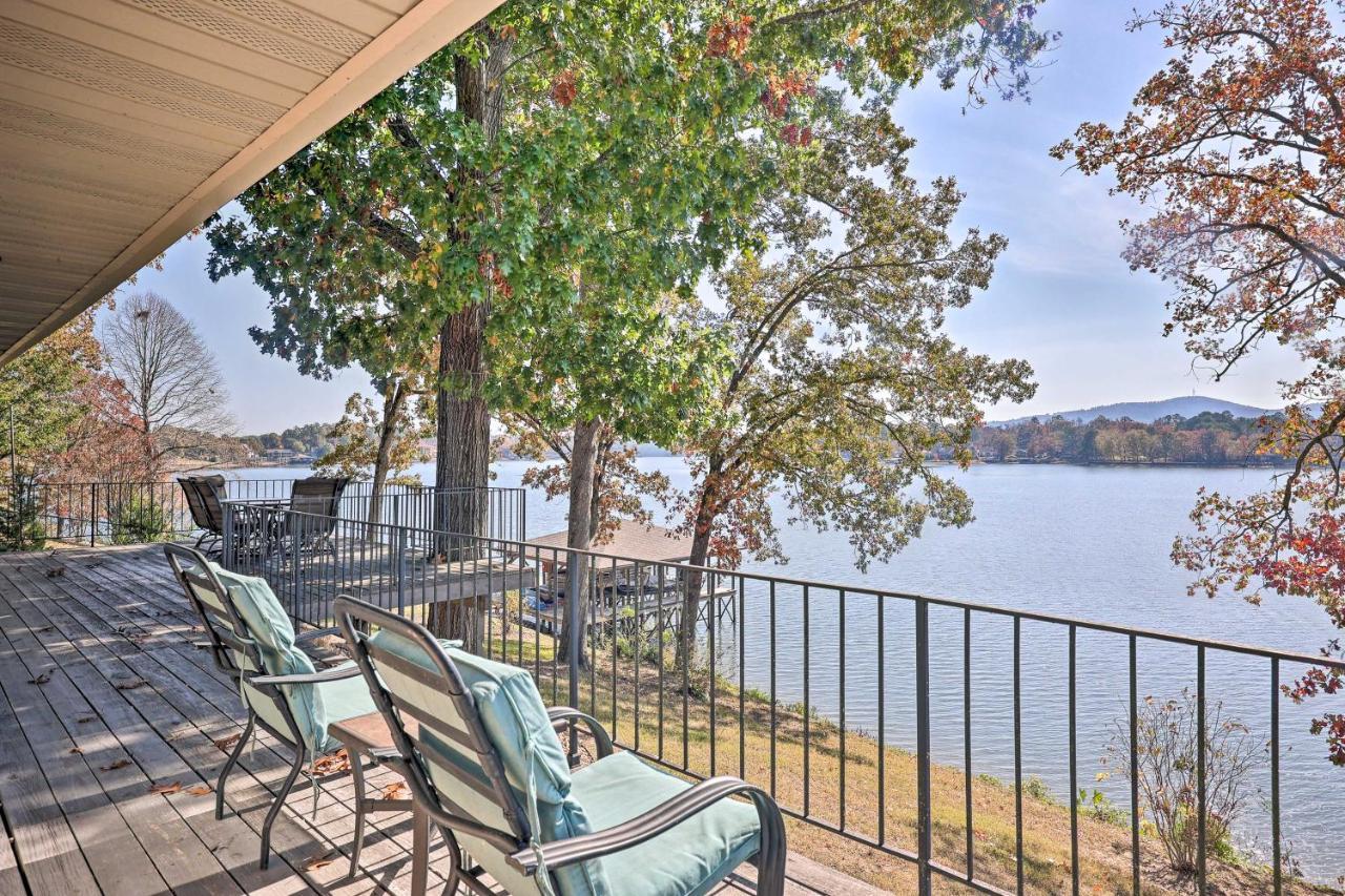 Lakefront With Hot Tub And Dock! Holiday home