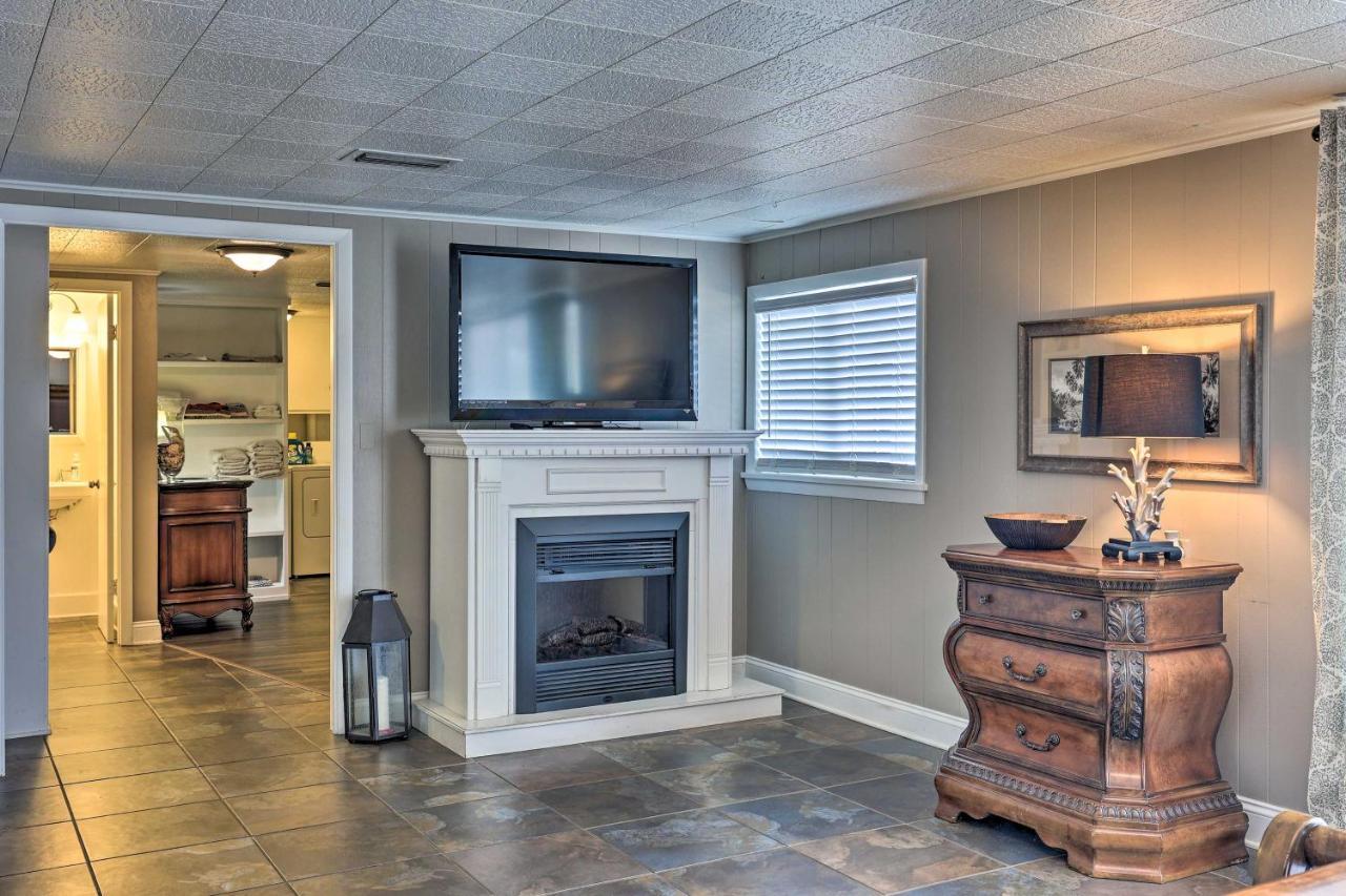 Holiday home Lakefront With Hot Tub And Dock! Hot Springs