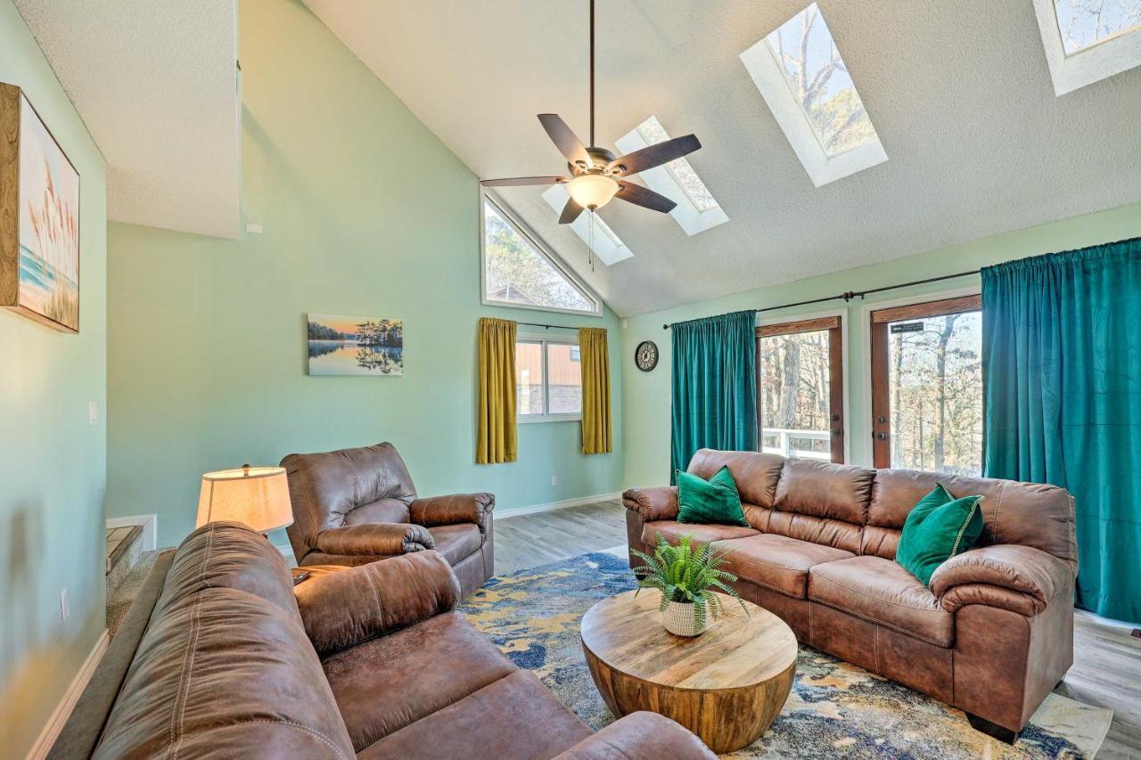 With Deck Near Ouachita River! Holiday home *