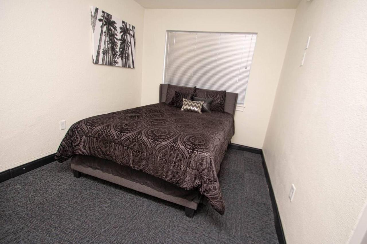 Honeymoon In Hotsprings Apartment *