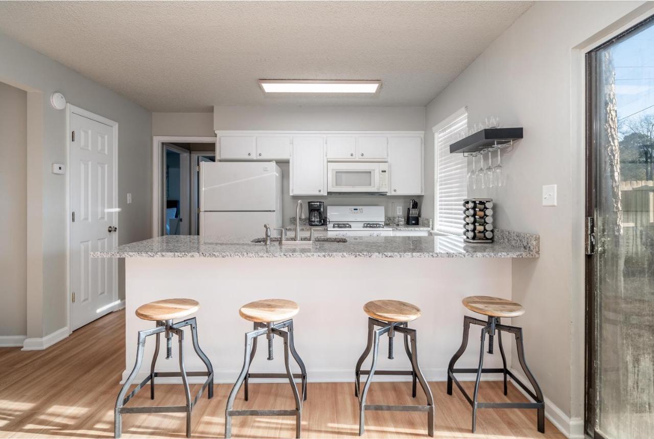 The Hamilton - Lakefront & Suites, Apartment